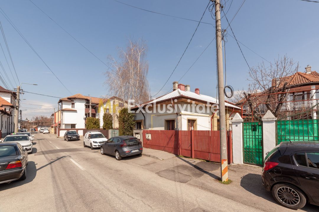 Casa cu potential/ zona Sf Vineri/ 126 mp teren/ Regim urbanistic avantajos