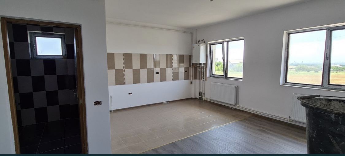 Apartament 2 camere,etaj 2, 59 mp,61000€ — fotografia 3