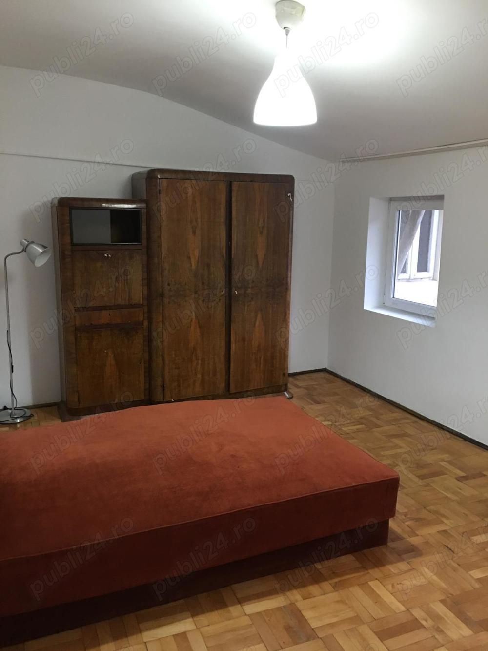 apartament 3 camere decomandate la curte (et.1), zona Dacia-Mosilor. pret 380 euro — fotografia 3