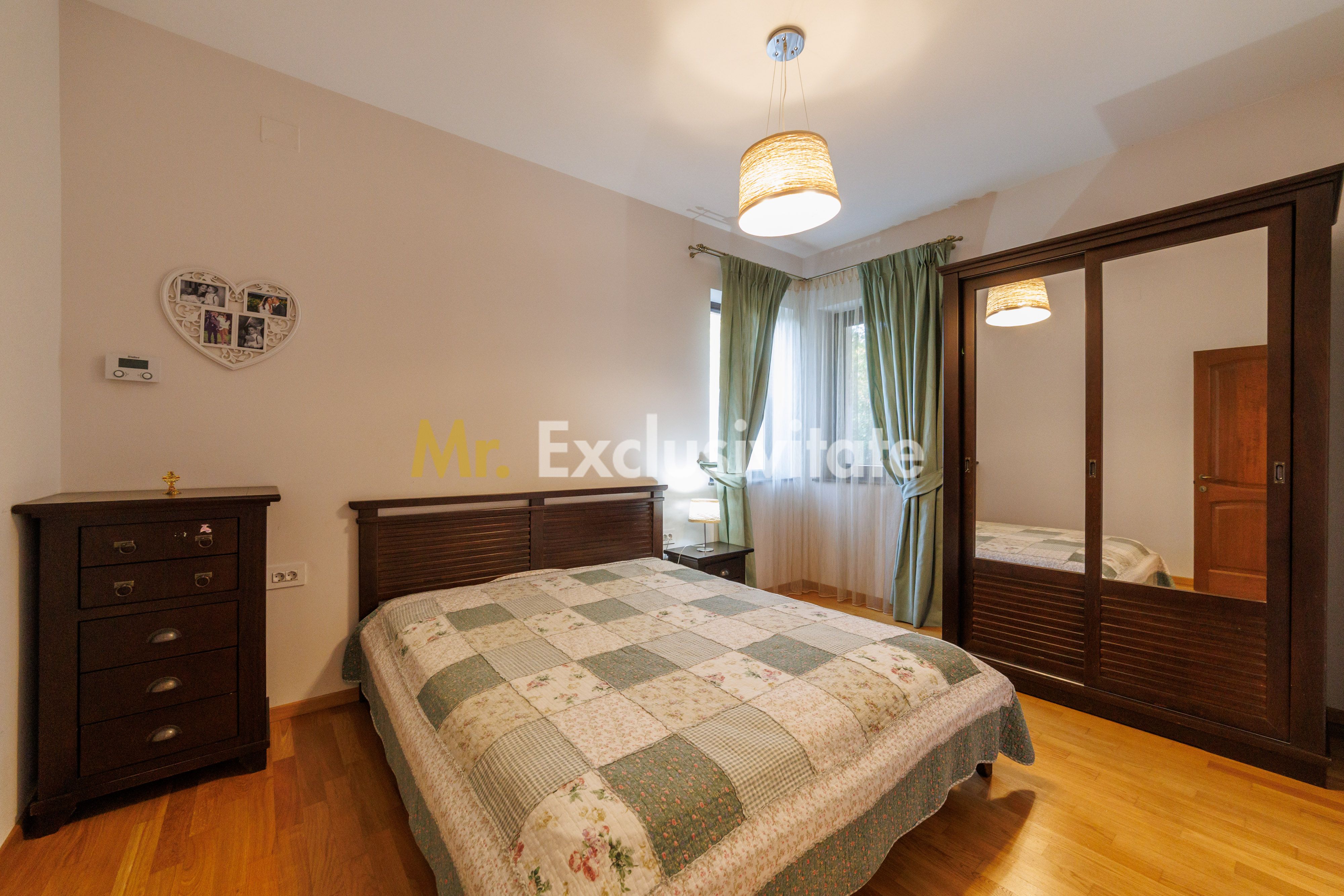 Casă exclusivistă în Pitești - Comision 0 — fotografia 4