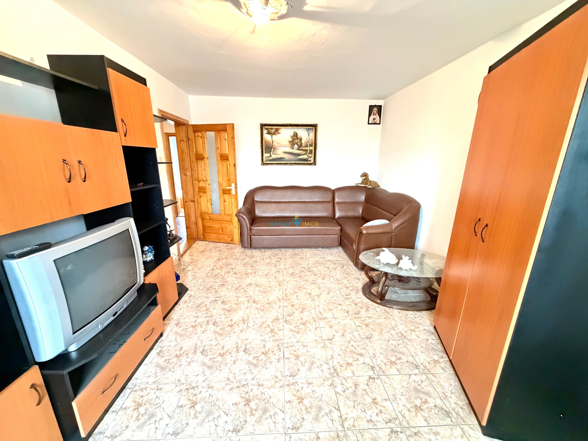 Apartament 3 camere decomandate, et. 4 cu șarpantă, strada Republicii, bloc 1980 — fotografia 3