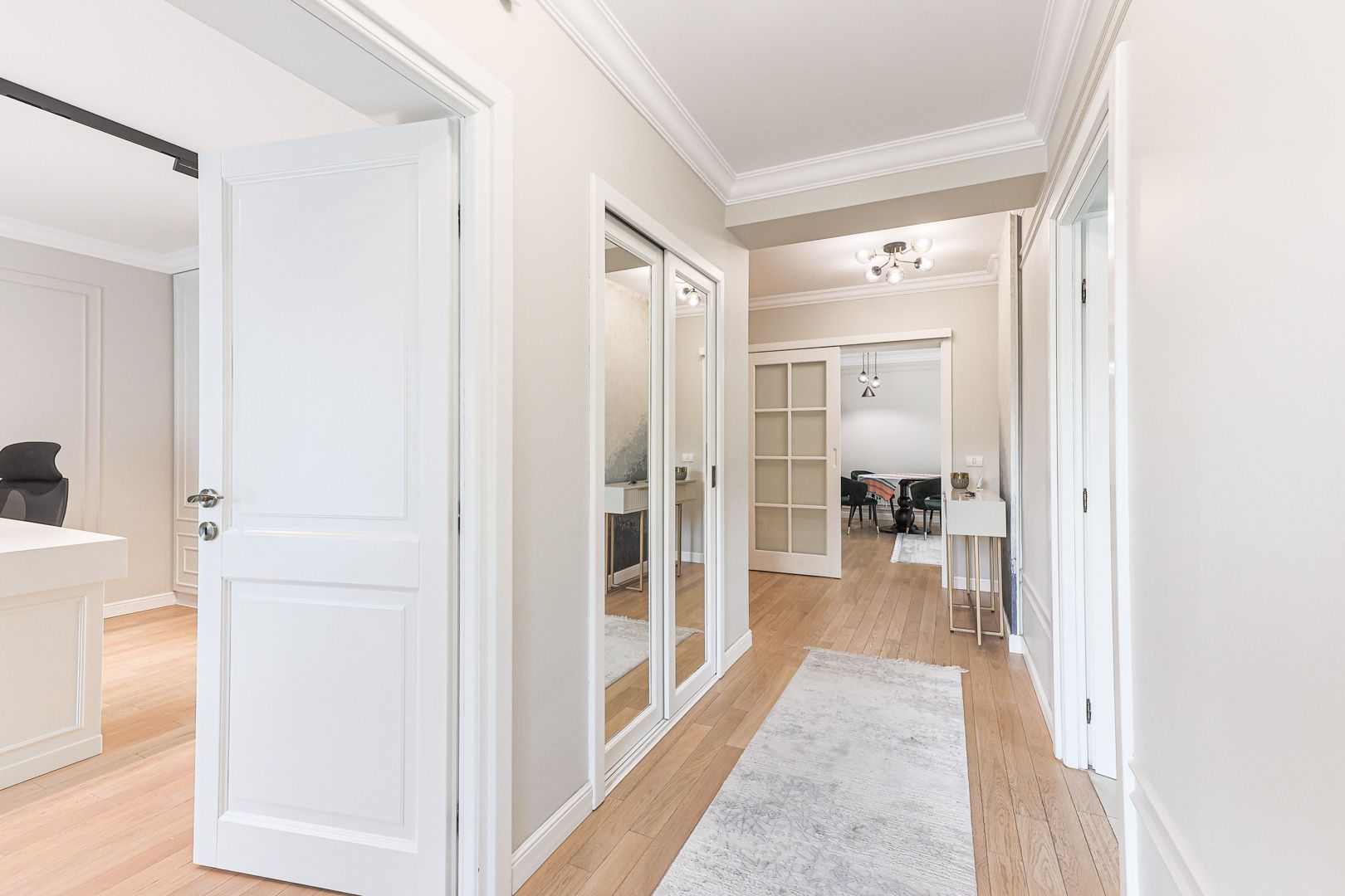 Casă premium în Subcetate, construcție nouă finisaje de lux Comision 0 — fotografia 10
