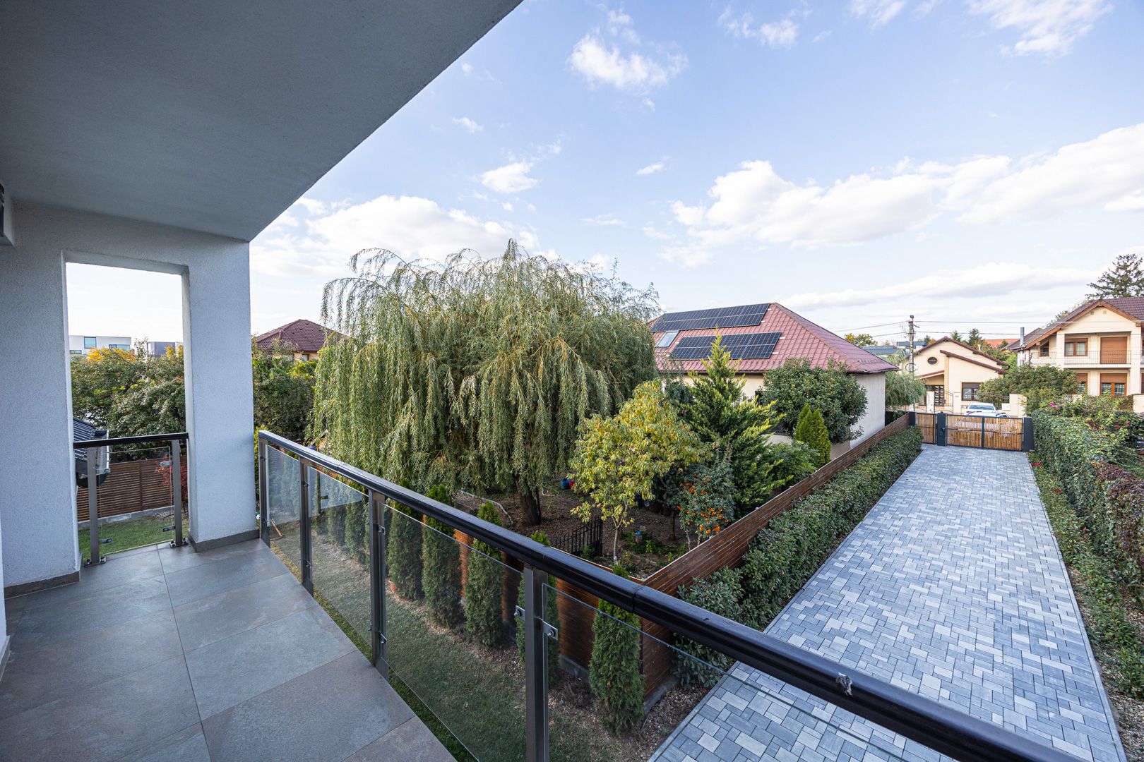 Casă premium în Subcetate, construcție nouă finisaje de lux Comision 0 — fotografia 18