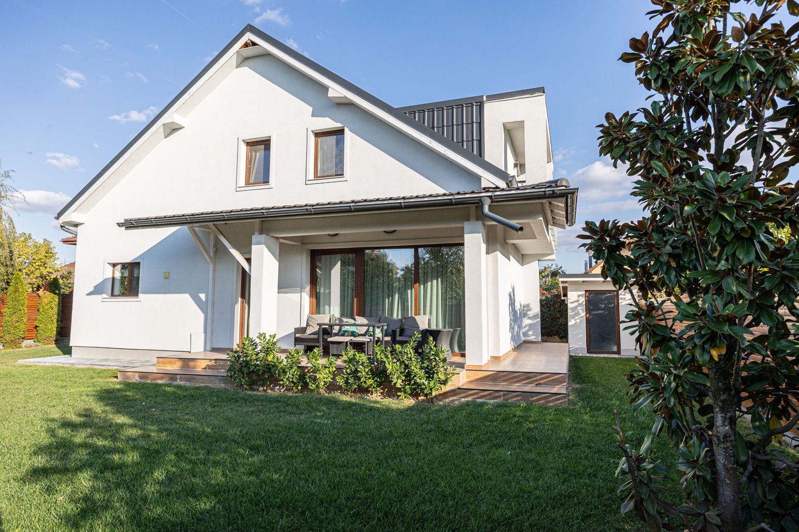 Casă premium în Subcetate, construcție nouă finisaje de lux Comision 0 — fotografia 19