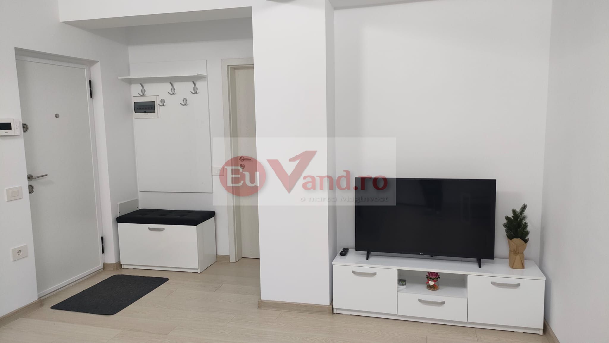 De inchiriat apartament cu 2 camere, bloc nou, Micro 17, et. 2, 550 euro — fotografia 4