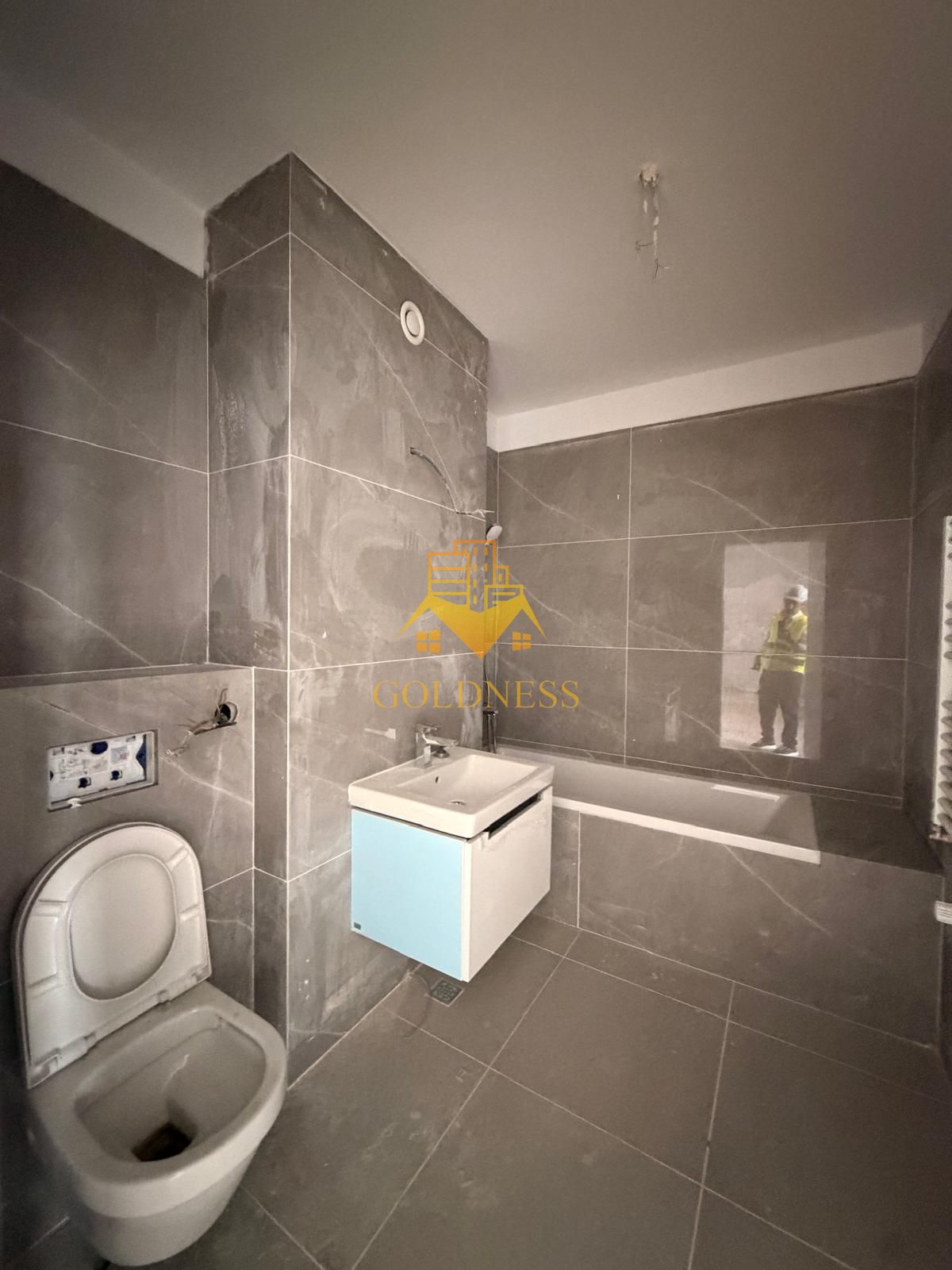 4 camere Centru ,Mihai Viteazu |94 mp et 18 parcare si TVA inclus | — fotografia 6