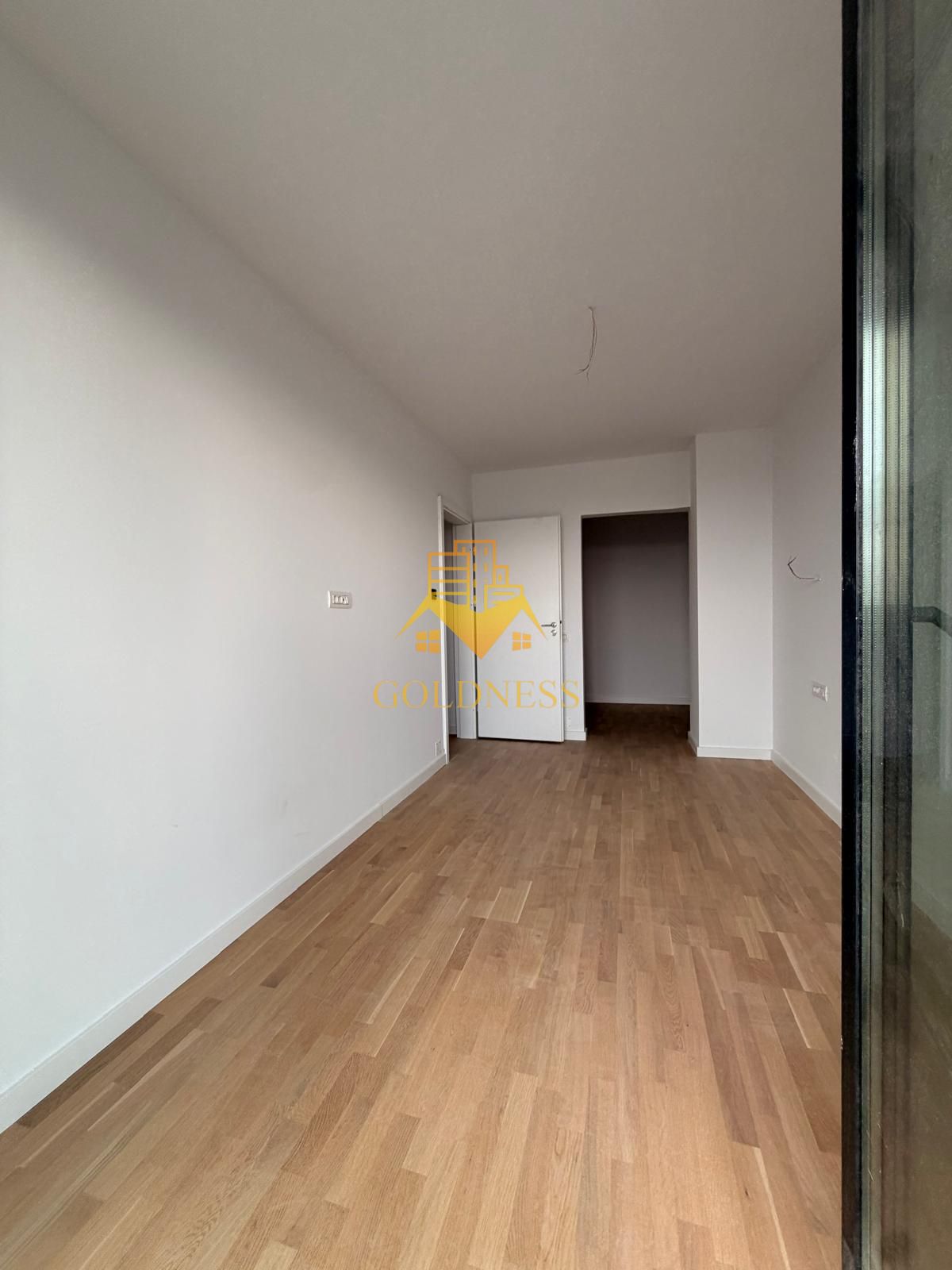 4 camere Centru ,Mihai Viteazu |94 mp et 18 parcare si TVA inclus | — fotografia 9