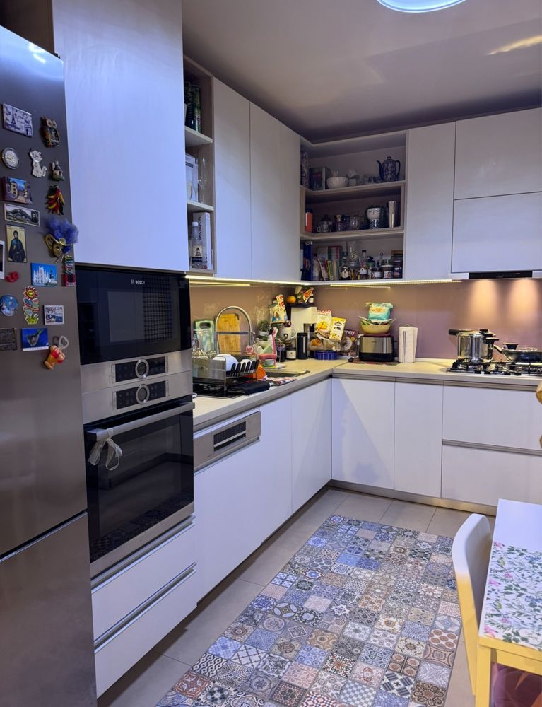 Apartament la cheie 3 camere 2bai curte proprie parcare subterana lift — fotografia 3