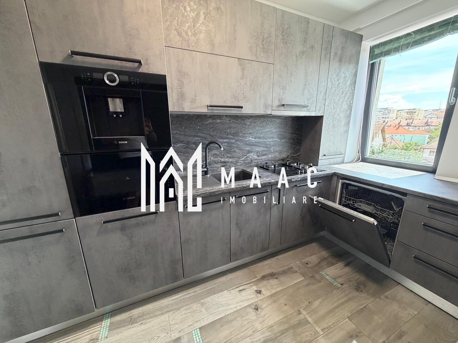 Apartament 3 camere | Calea Dumbrăvii| 82 mp| Parcare