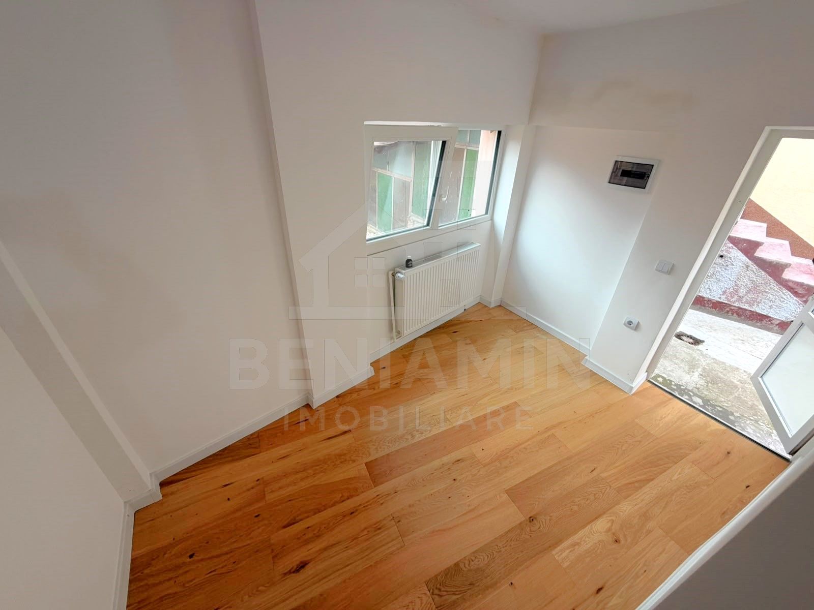Casa renovata complet in Schei - Brasov cu Terasa Panoramica — fotografia 5