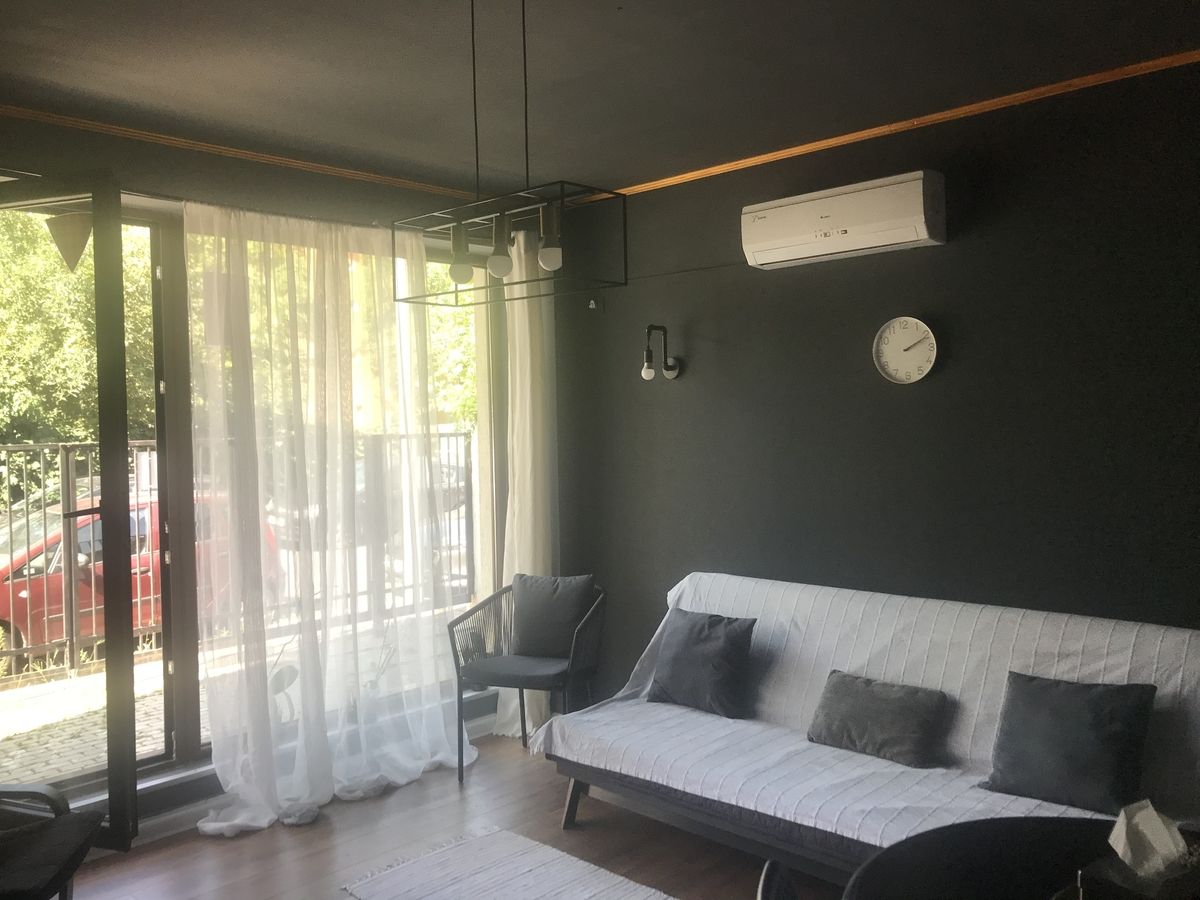Splaiul Unirii, Mihai Bravu, parter in vila — fotografia 3