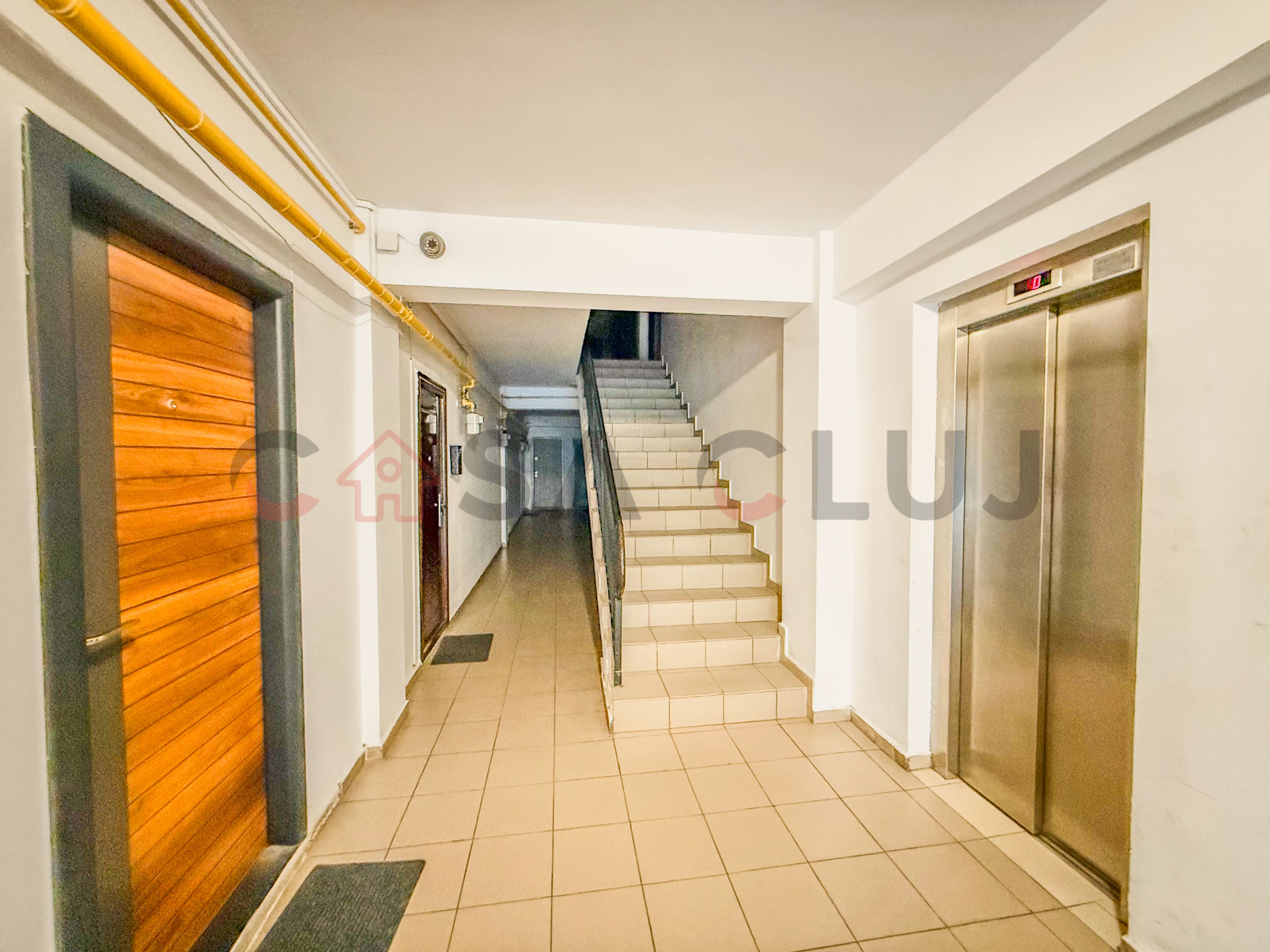 2 camere | Etaj 2 | Bloc cu lift | Calea Turzii – zona OMV — fotografia 10