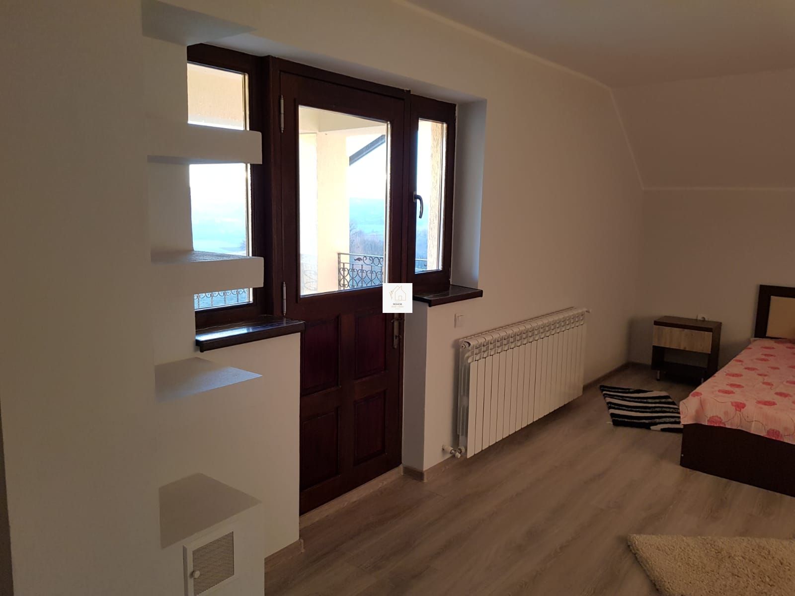 Vila Milostea cu 3070 mp teren și vedere spre Vârful Rânca — fotografia 18