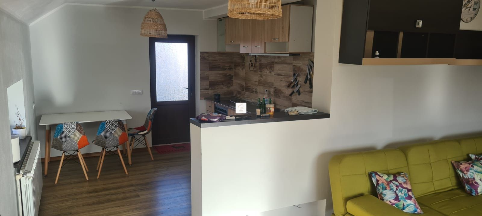 Vila Milostea cu 3070 mp teren și vedere spre Vârful Rânca — fotografia 20