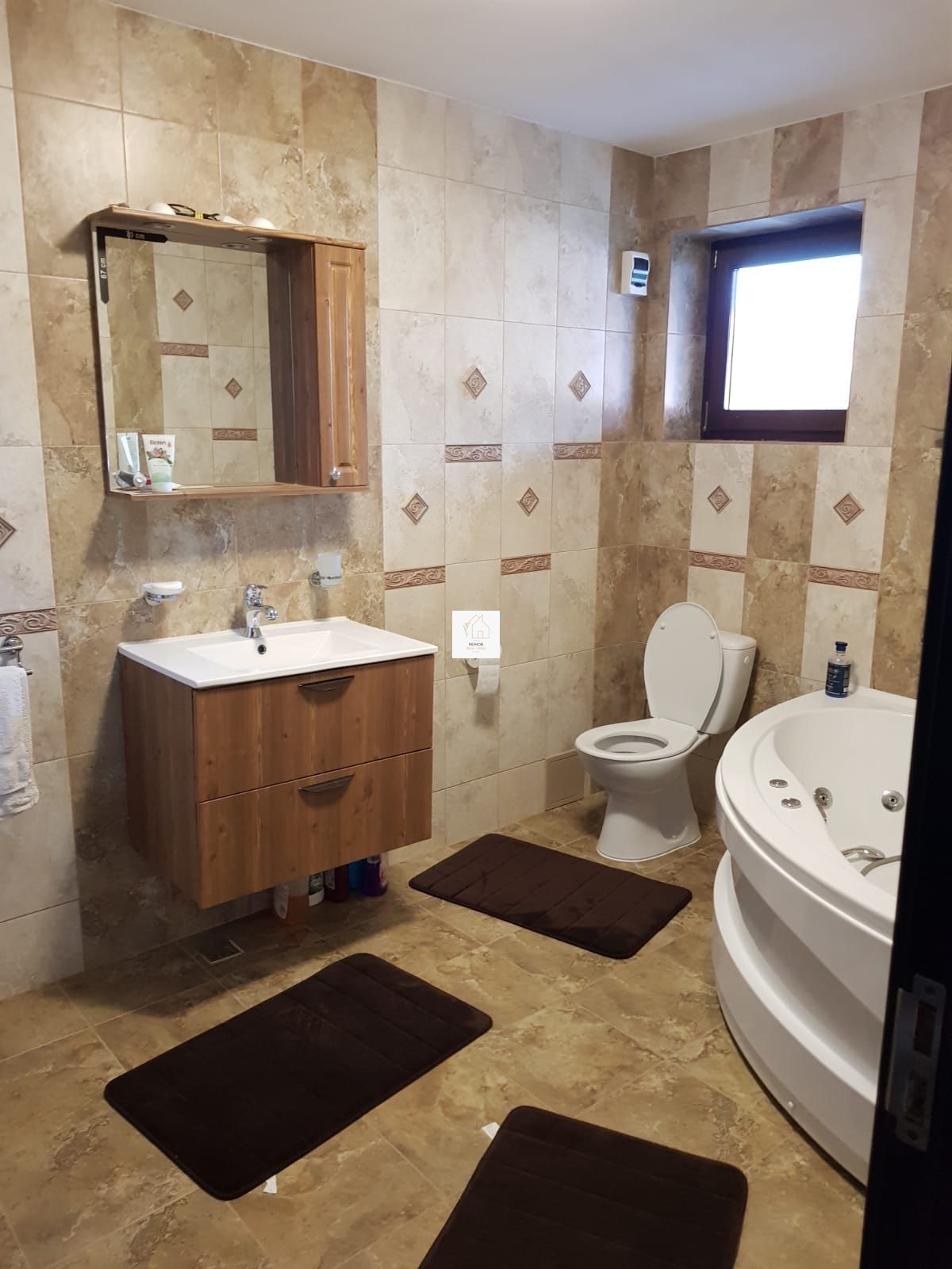 Vila Milostea cu 3070 mp teren și vedere spre Vârful Rânca — fotografia 23