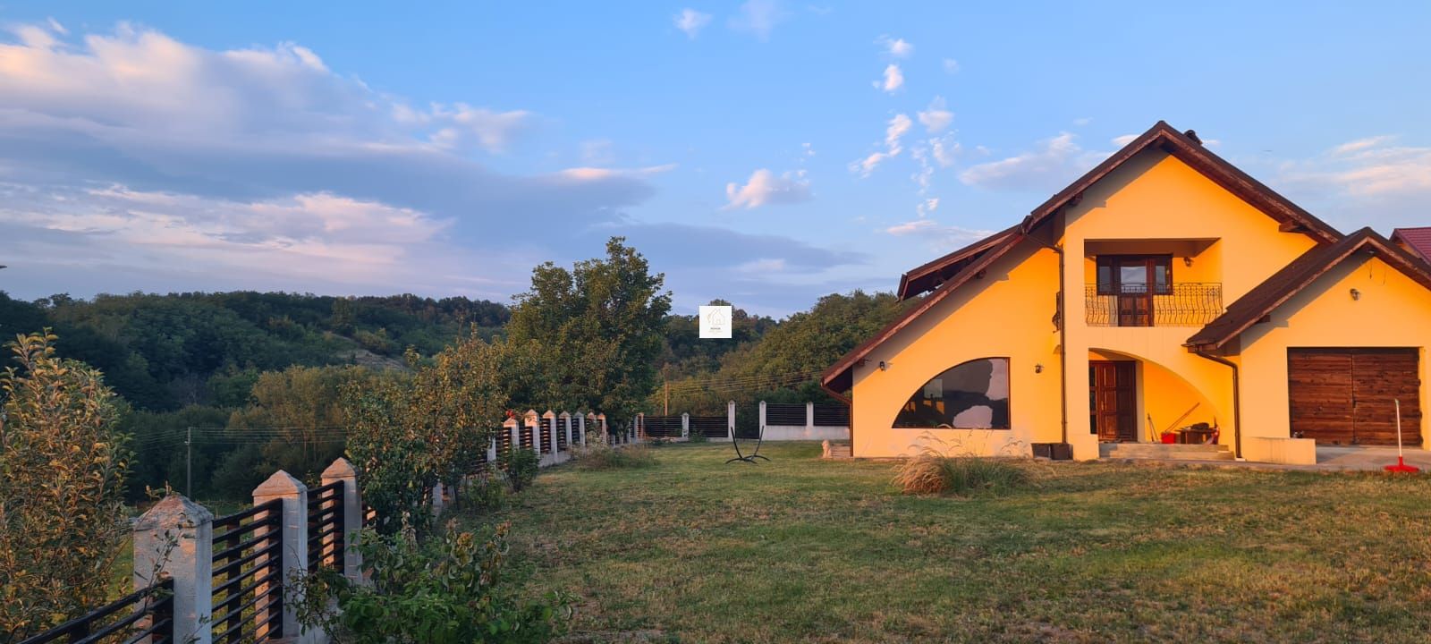 Vila Milostea cu 3070 mp teren și vedere spre Vârful Rânca — fotografia 3