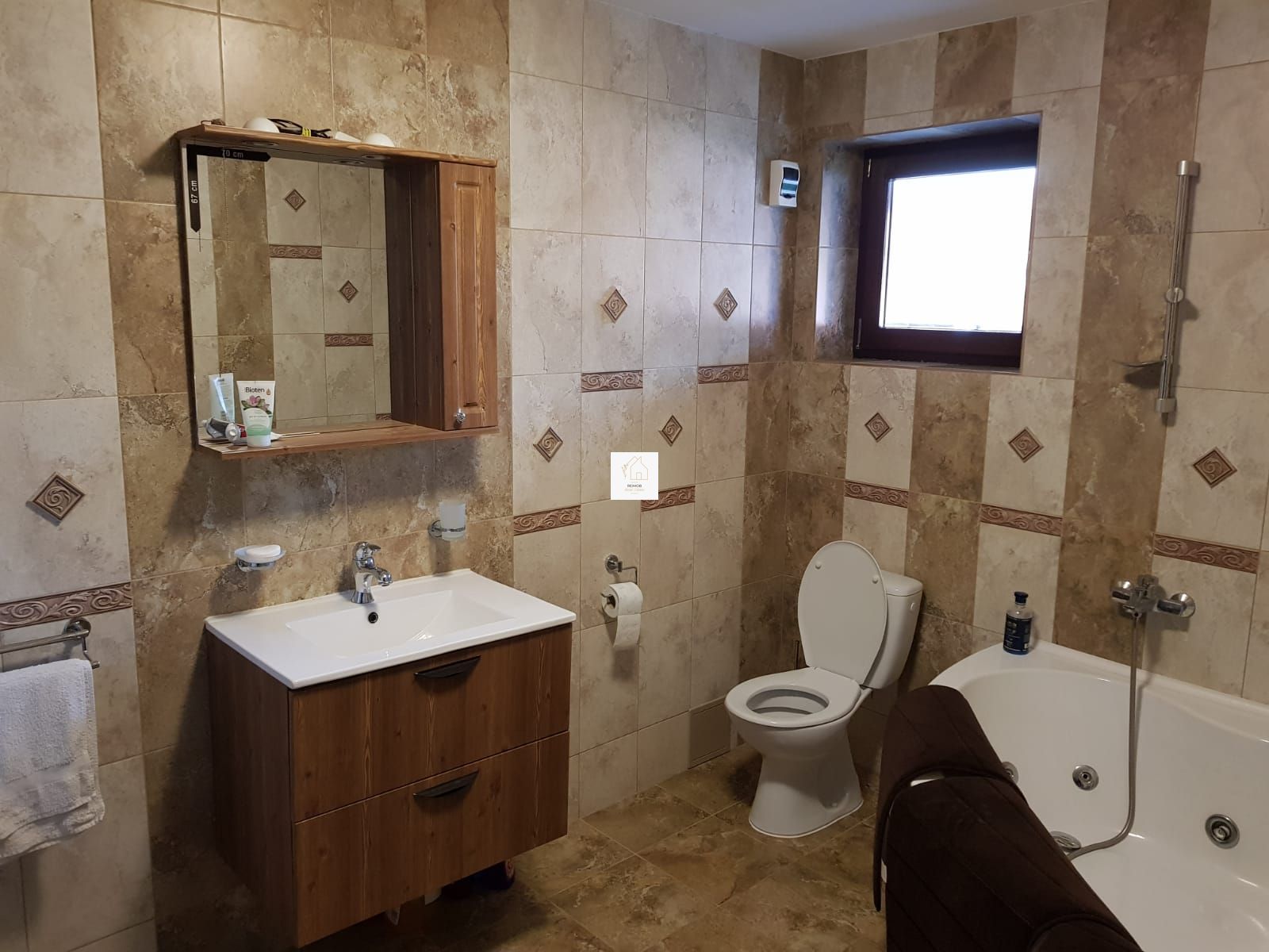 Vila Milostea cu 3070 mp teren și vedere spre Vârful Rânca — fotografia 31