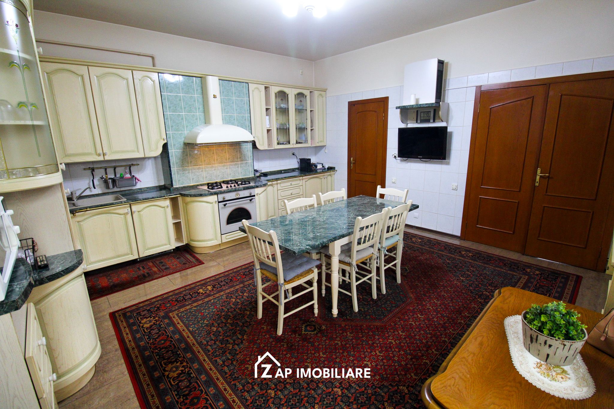 Unirii - Casa Zona Romcab -  400mp - 1259 mp teren - Garaj dublu - piscina — fotografia 16