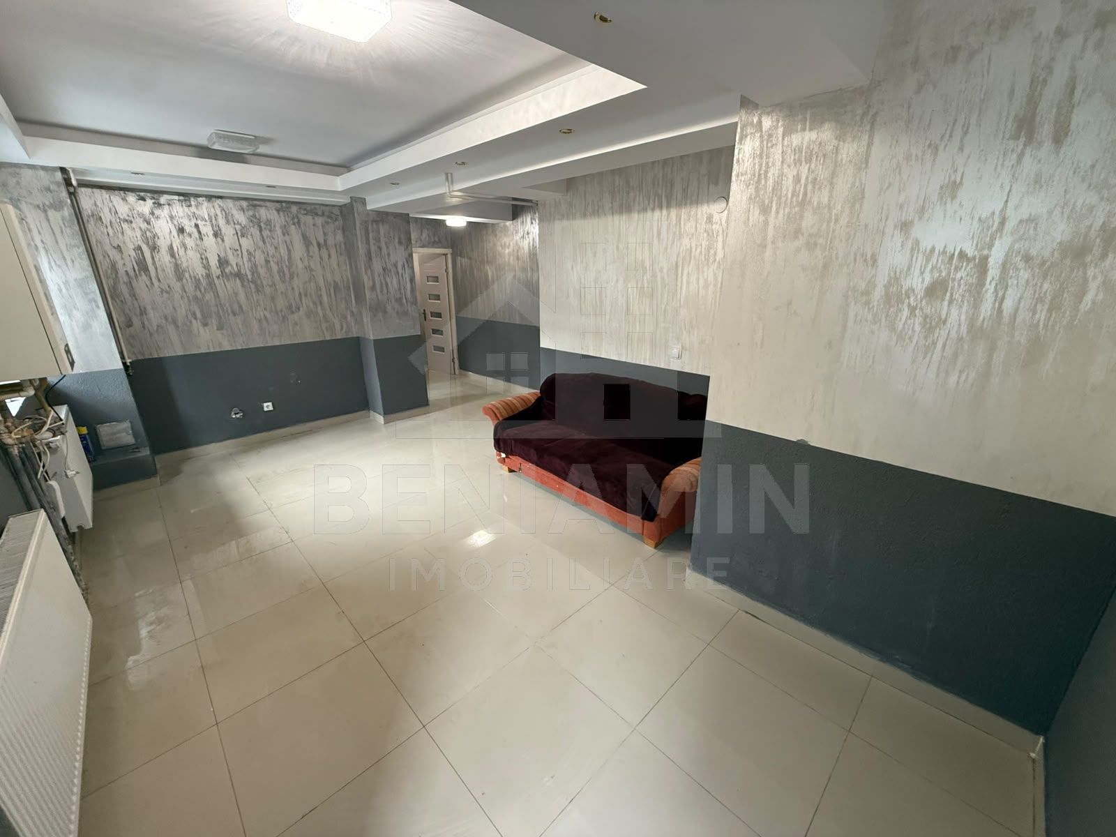 Apartament 2 camere-Bloc Nou-1 Mai-Centrala termica-48mp-Disponibil — fotografia 3