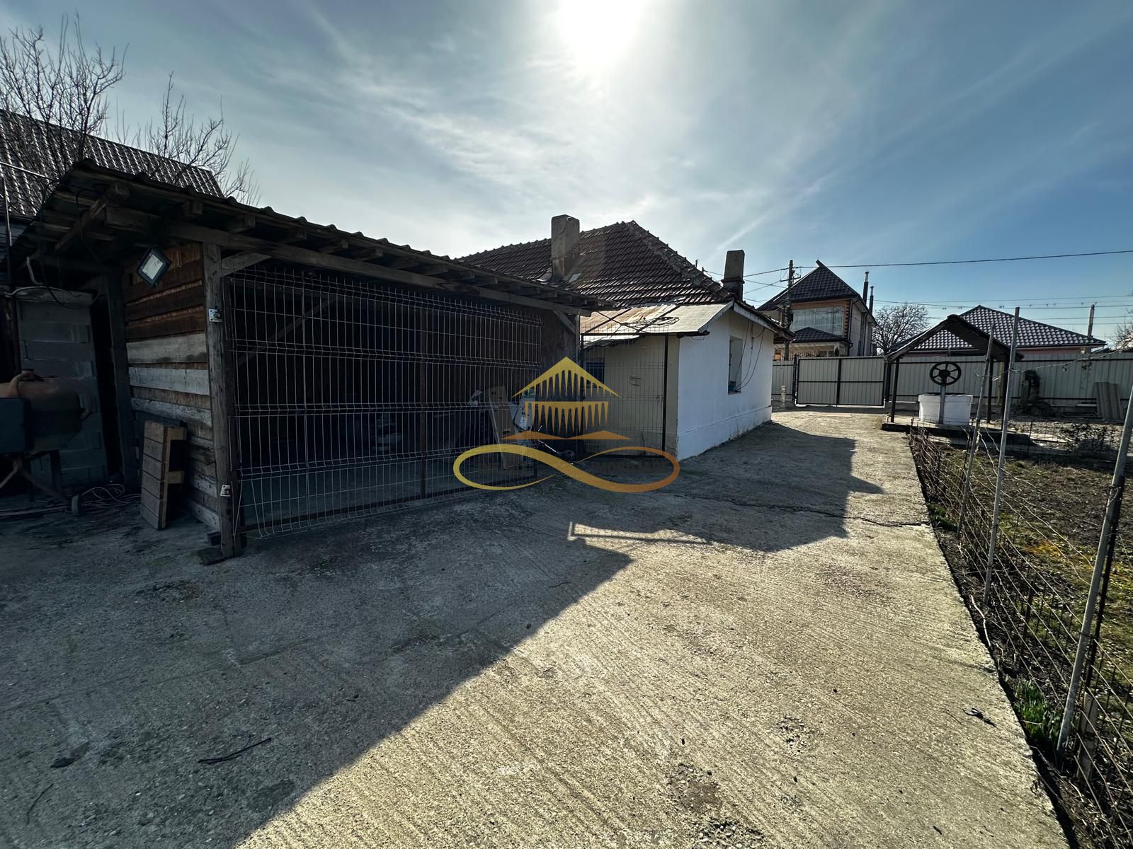 Casa batraneasca cu 800 mp teren de vanzare in Tache / Bacau — fotografia 5