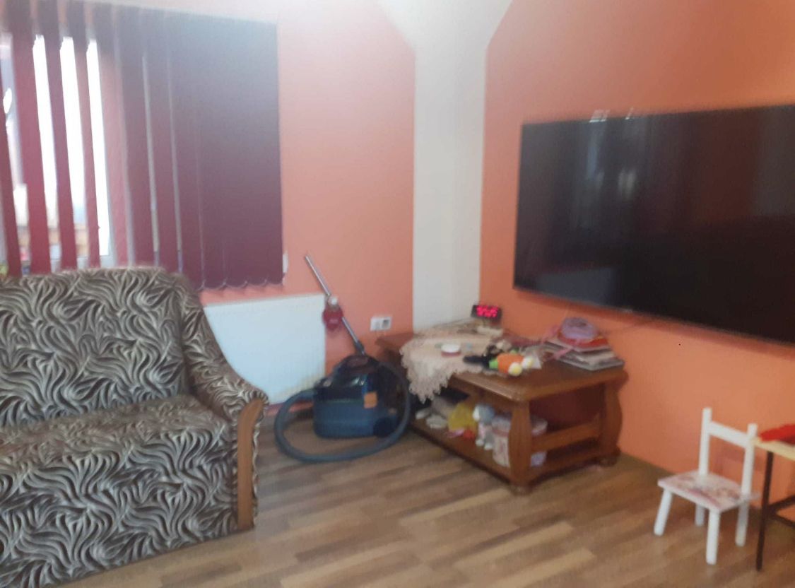 Casa familiala cu etaj — fotografia 4