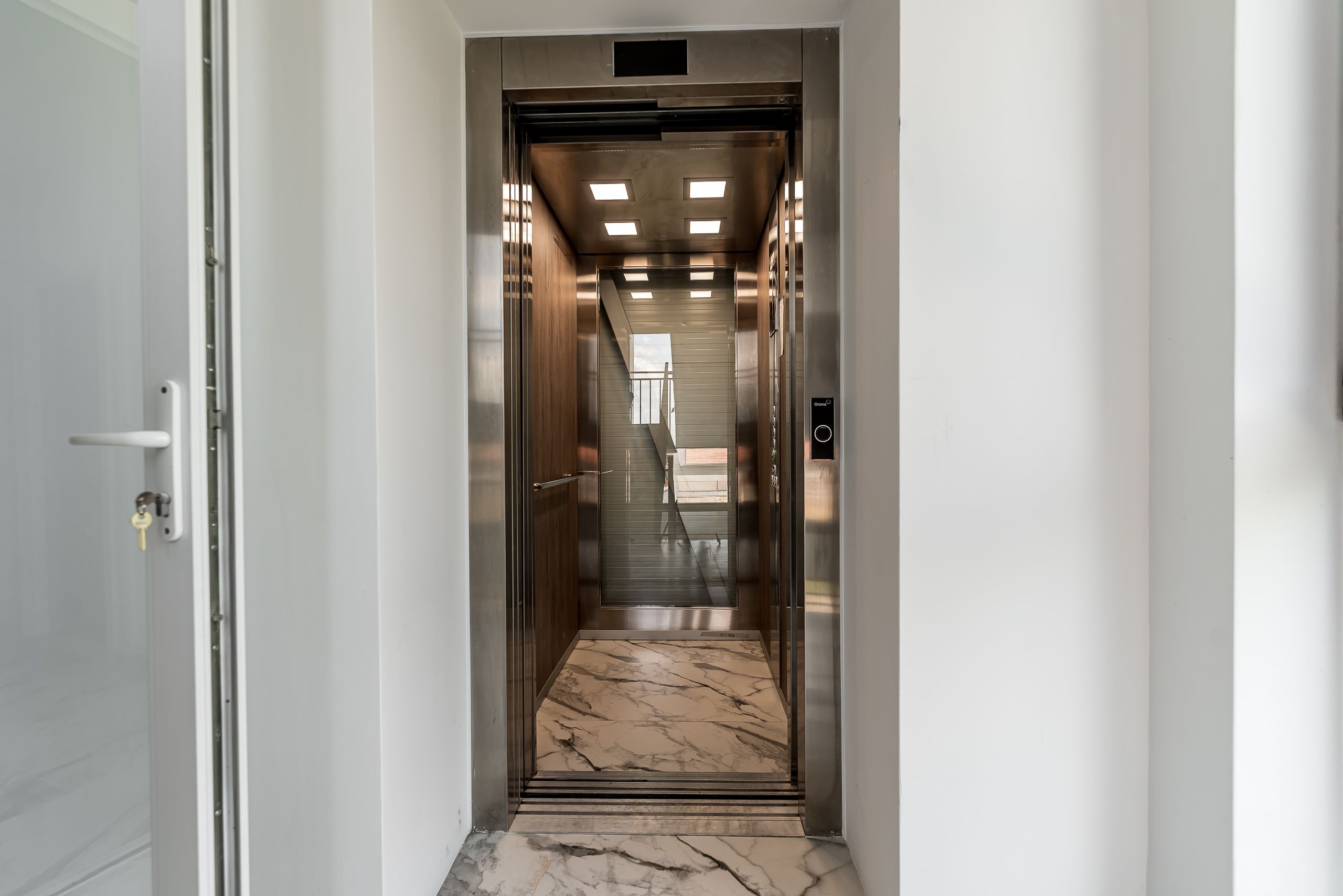 Subcetate | 65 mp, lift, parcare inclusă | 2 camere — fotografia 6
