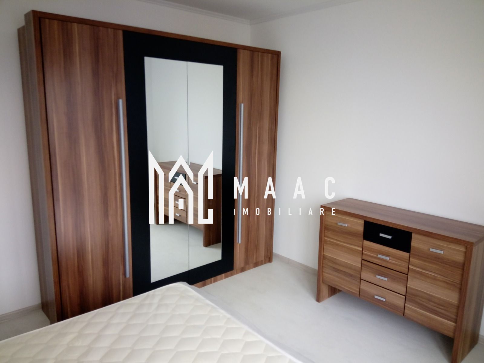 Penthouse 3 camere de închiriat | Șelimbăr | terasă 37 mp — fotografia 6