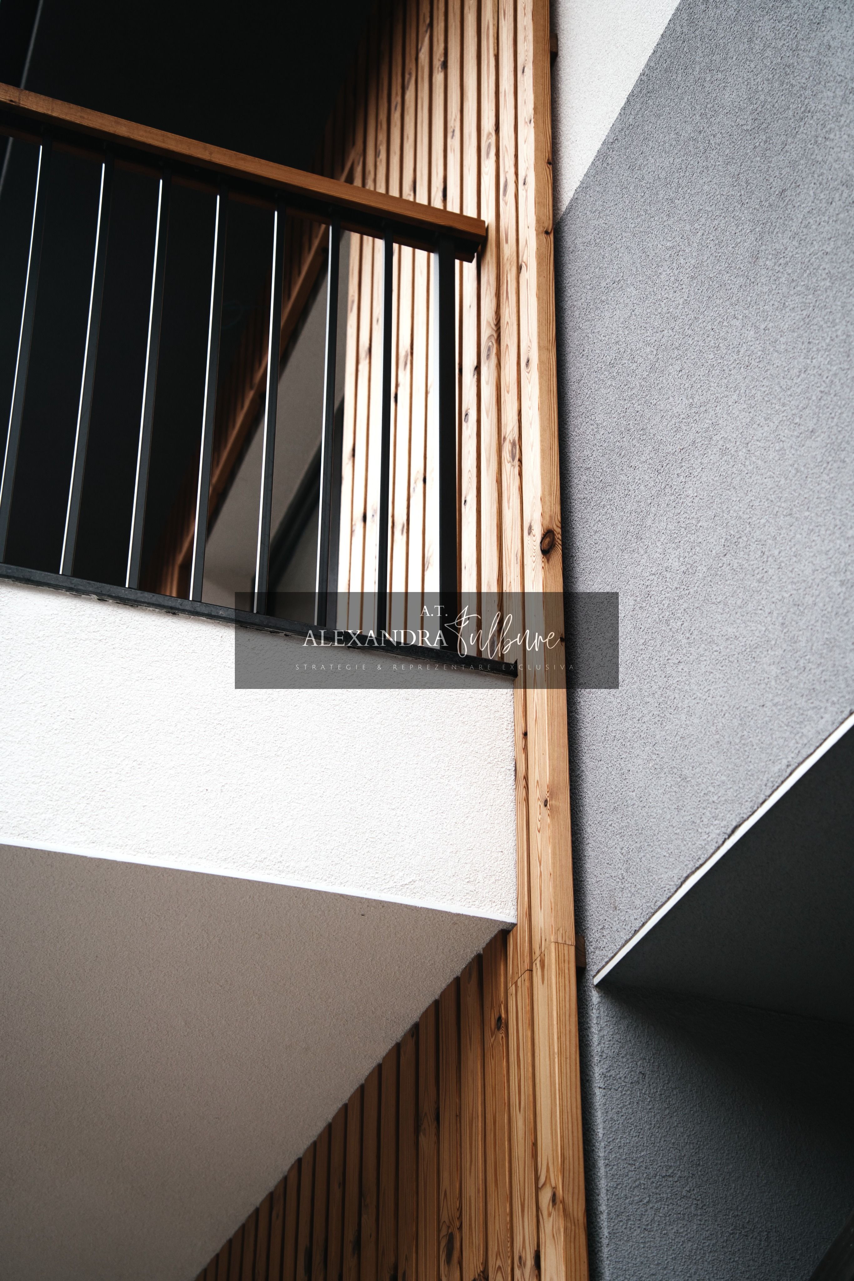Duplex 4 camere DECOMANDATE, 120 mp utili, 180 mp curte, P+ET+POD — fotografia 23