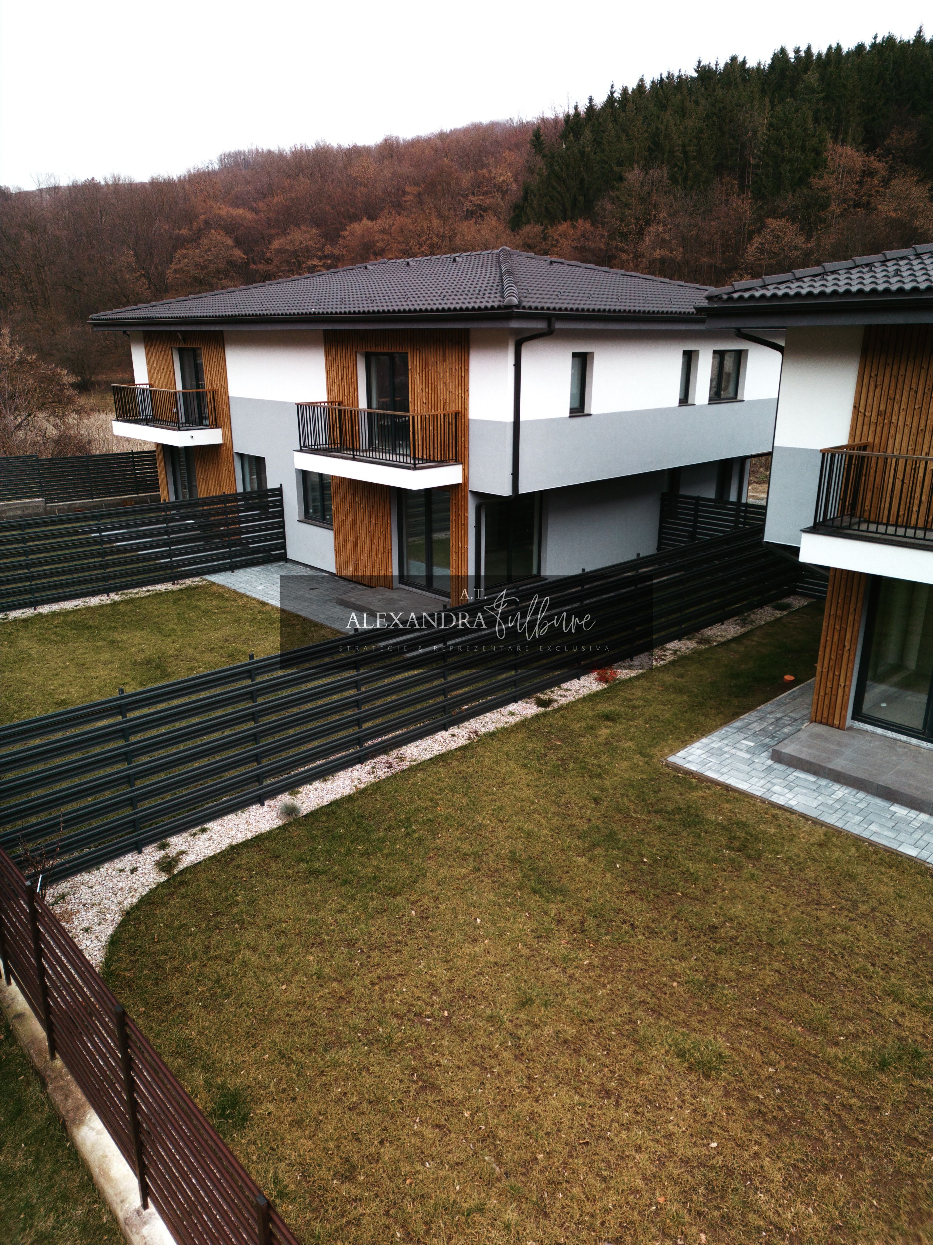 Duplex 4 camere DECOMANDATE, 120 mp utili, 180 mp curte, P+ET+POD — fotografia 3