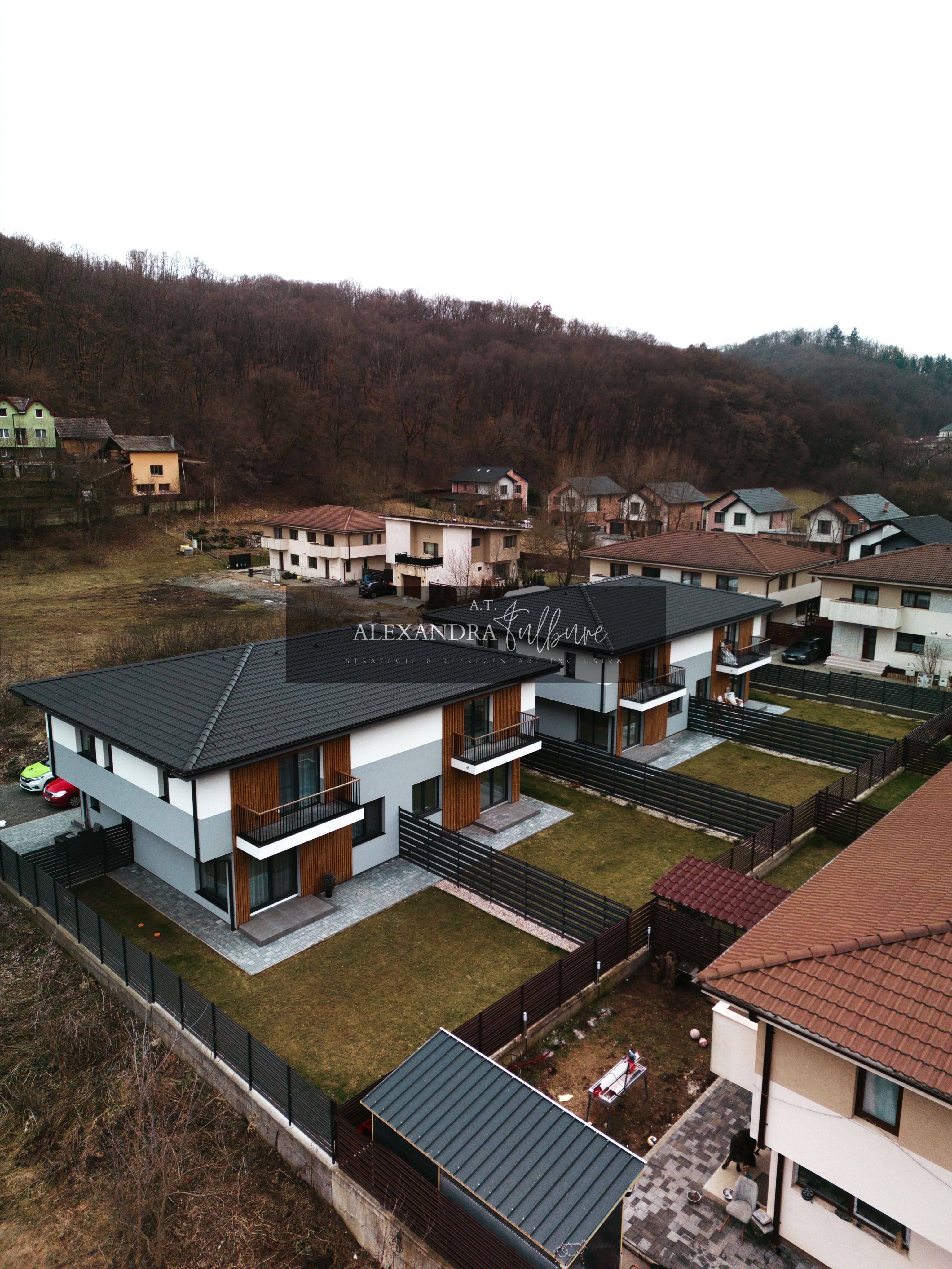 Duplex 4 camere DECOMANDATE, 120 mp utili, 180 mp curte, P+ET+POD — fotografia 32