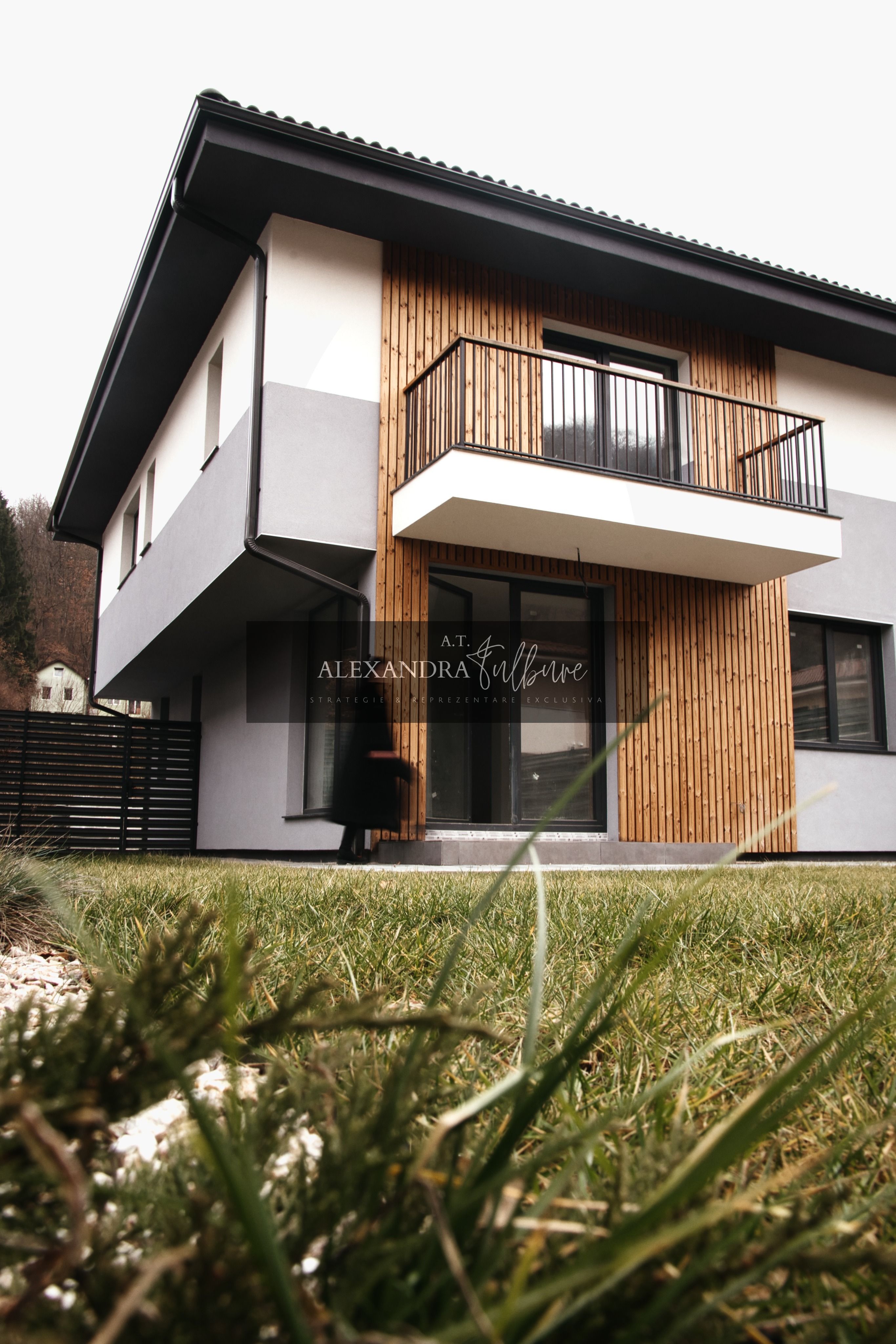Duplex 4 camere DECOMANDATE, 120 mp utili, 180 mp curte, P+ET+POD — fotografia 5