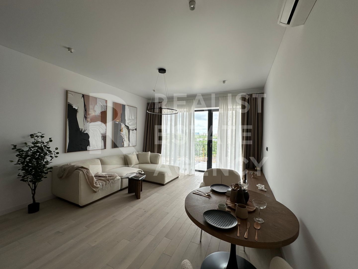 Apartament cu vedere spre lac,  50 mp, comision 0% — fotografia 5