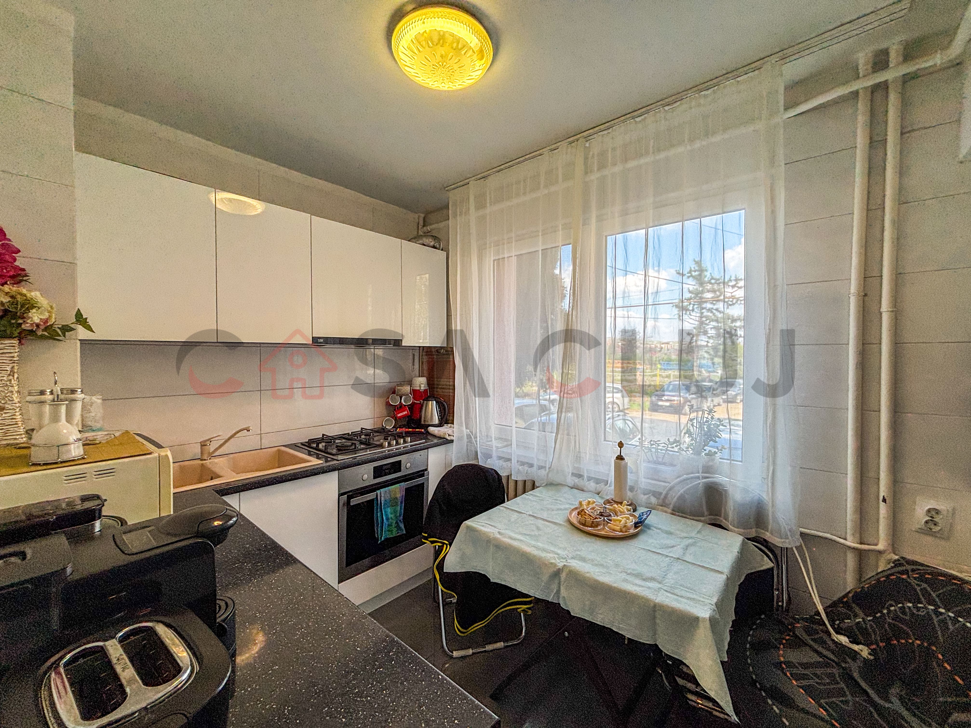 Decomandat - Bloc Izolat Termic - Apartament Spatios - Iris
