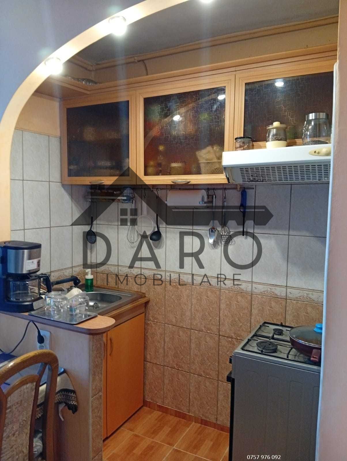 de vanzare apartament cu 2 camere in Cartierul Unirii — fotografia 6