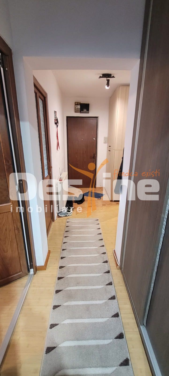 Apartament cu  3 camere cu loc de parcare inclus, in cartierul Craiter — fotografia 11