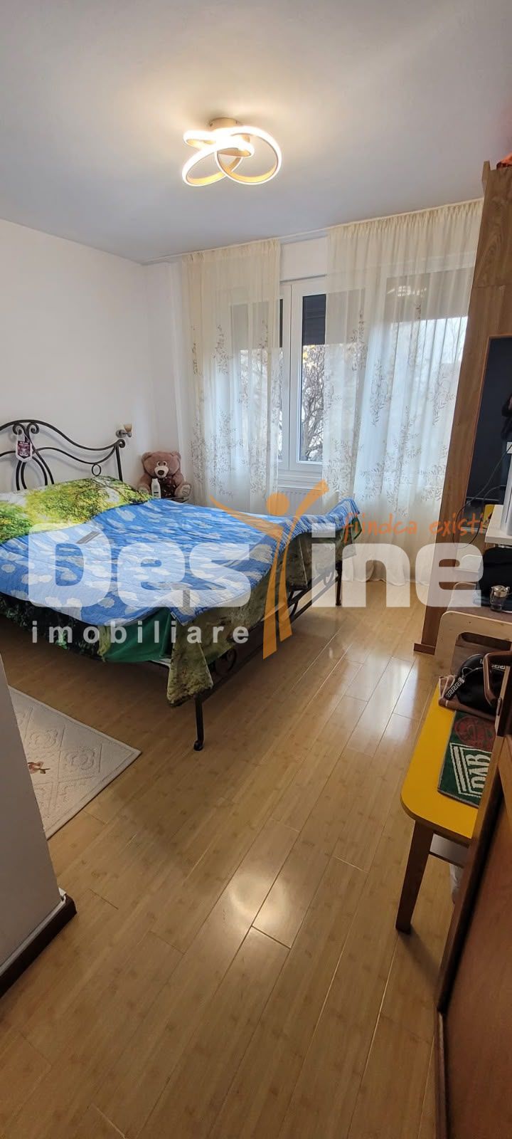 Apartament cu  3 camere cu loc de parcare inclus, in cartierul Craiter — fotografia 4