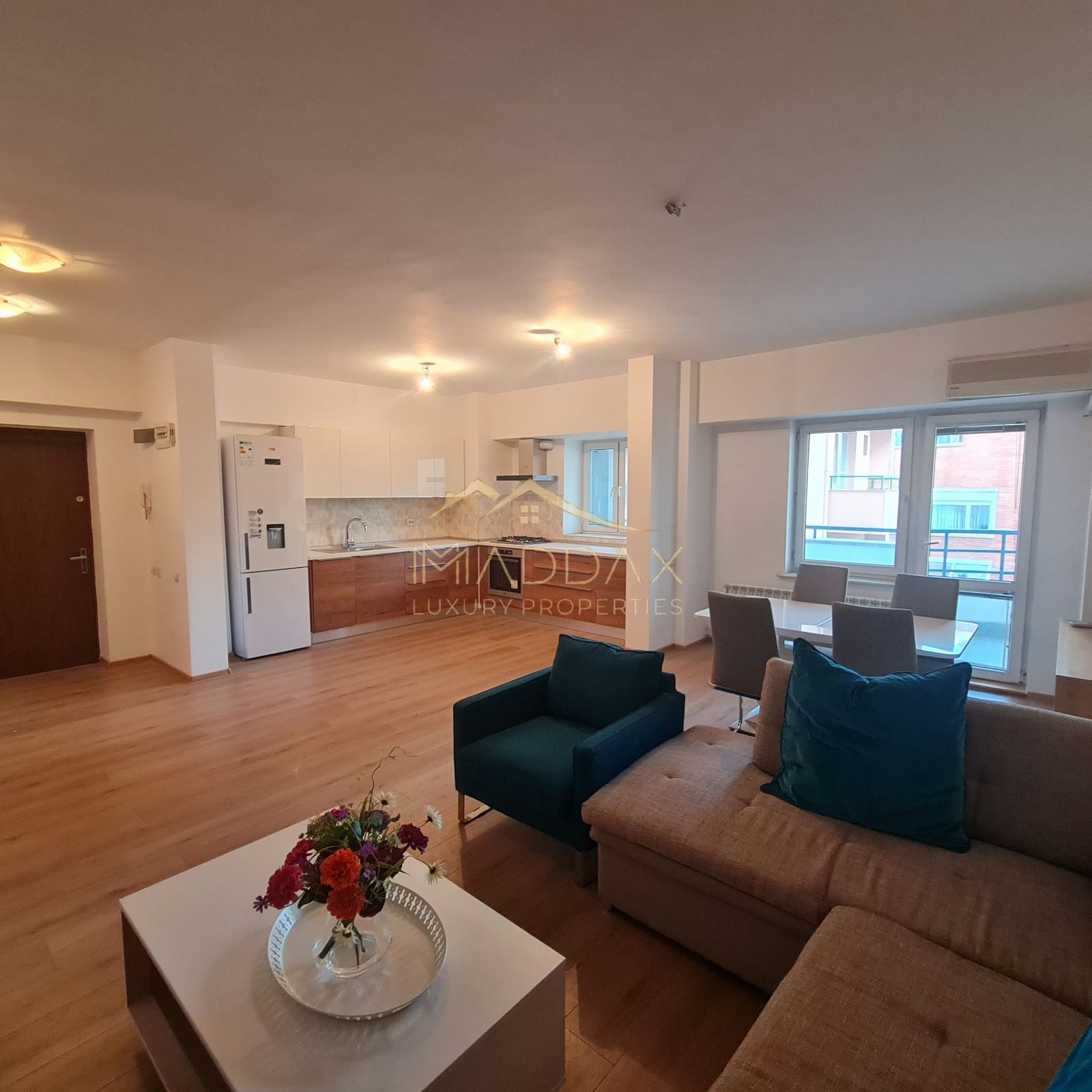 Apartament 3 camere // Loc parcare // Cartier Francez // Herastrau
