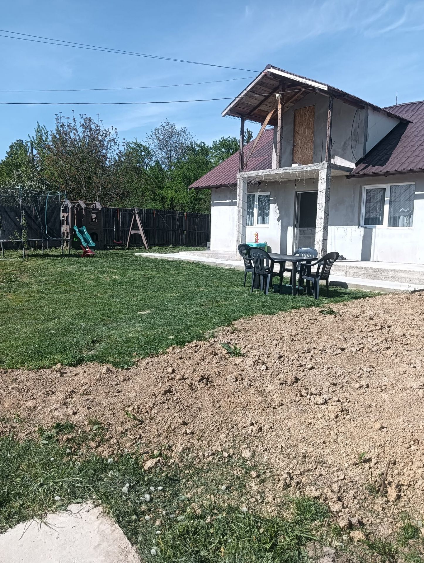Casă PIETRĂRIE | 2 camere, 70 mp, 400 mp teren, loc de parcare
