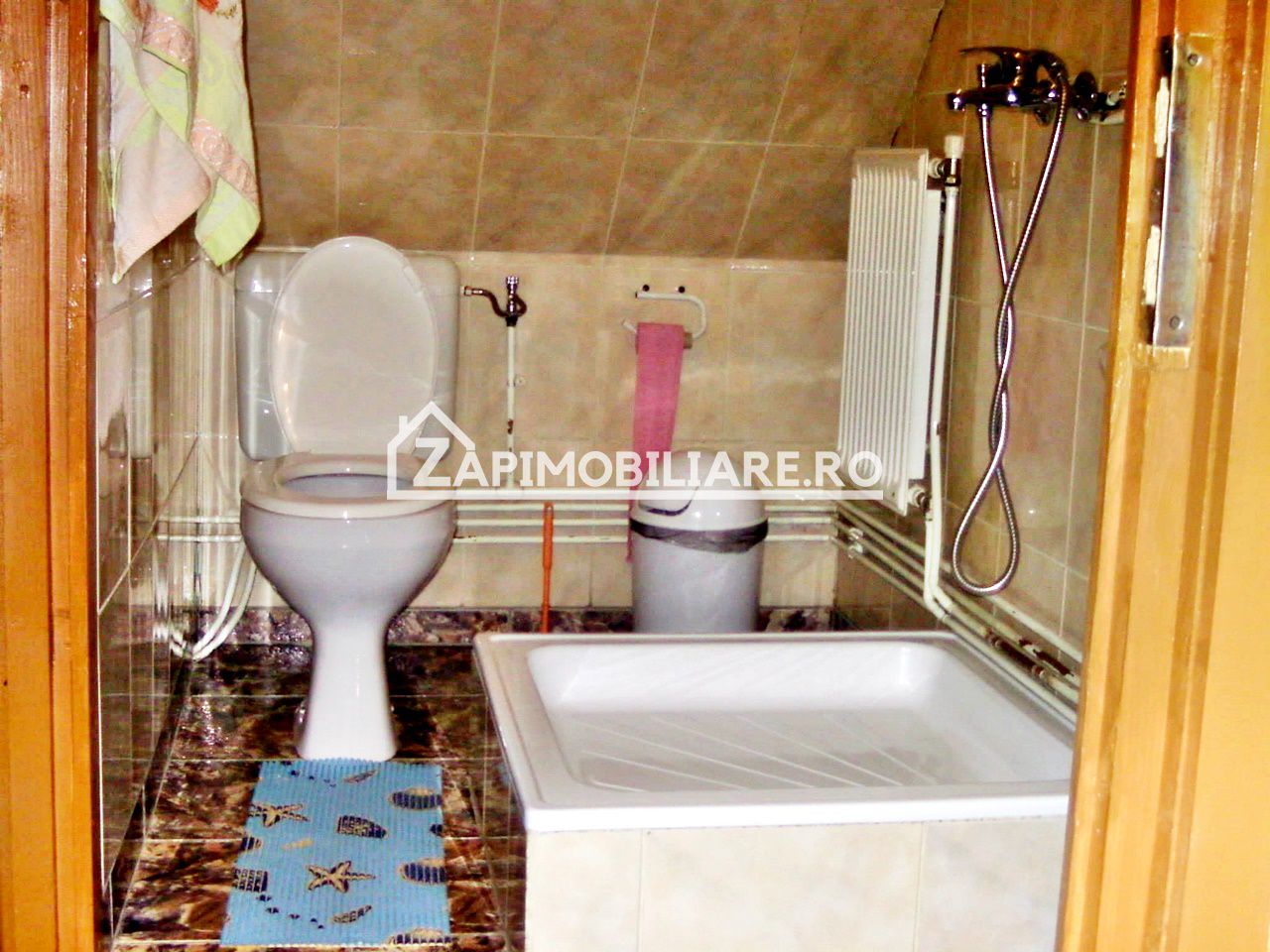Pensiune functionabila intre Gheorgheni-Lacu Rosu — fotografia 6