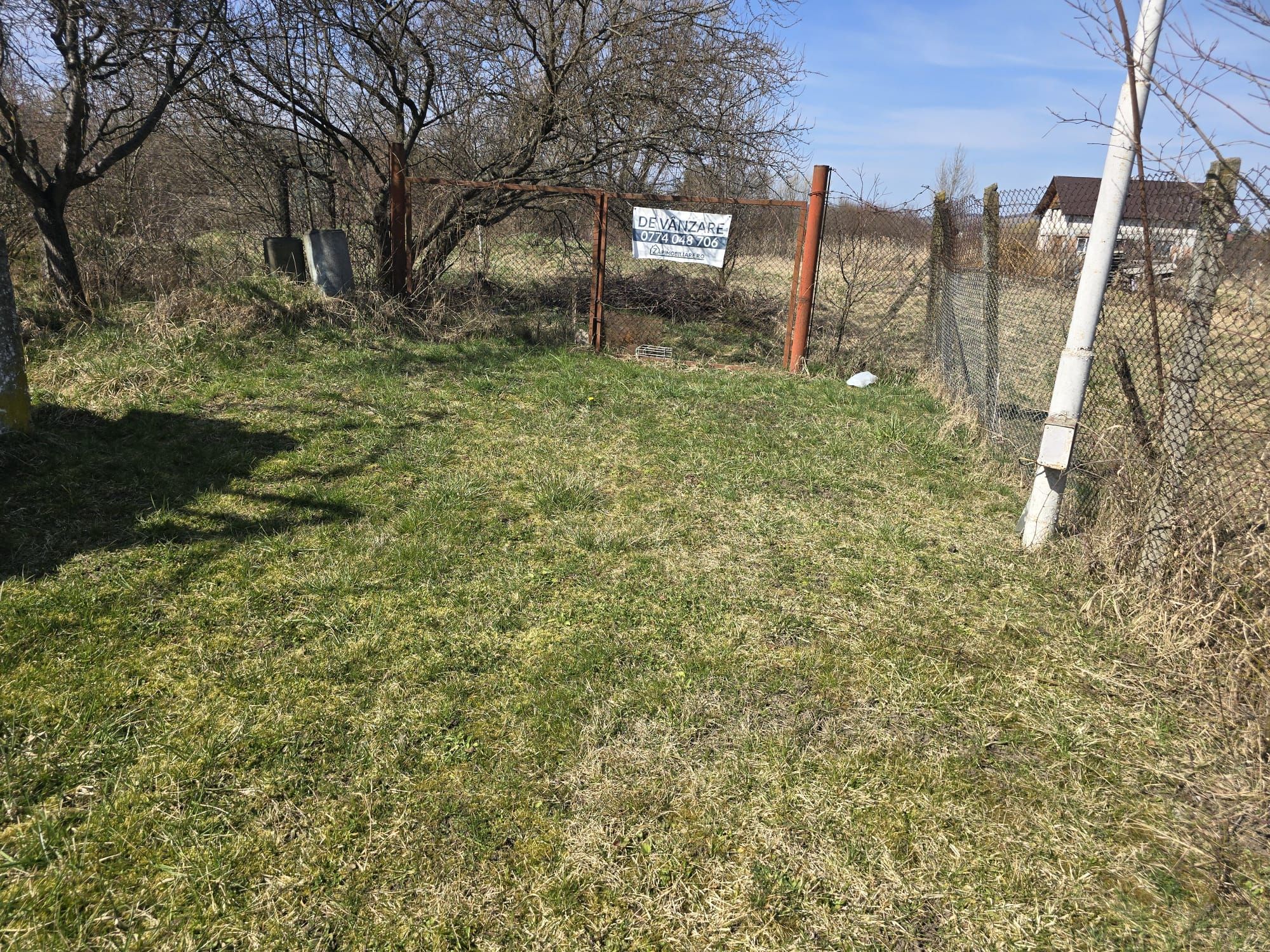 Teren intravilan 1224 mp.Sangeorgiu de Mures zona Lukoil — fotografia 3