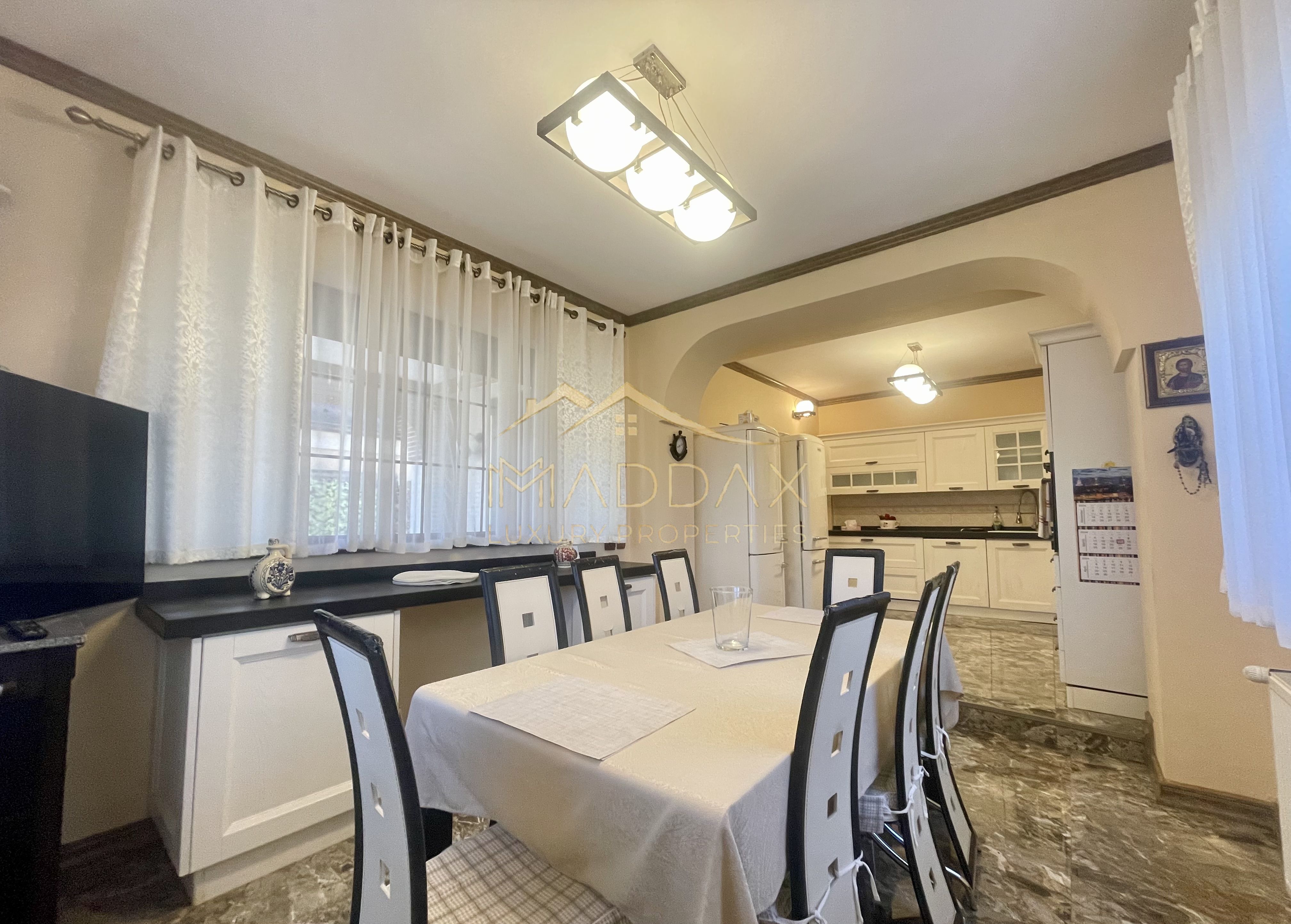 Vila 7 camere**Lake view**Ponton privat**Piscina**Teren 933 MP//Balotesti — fotografia 15