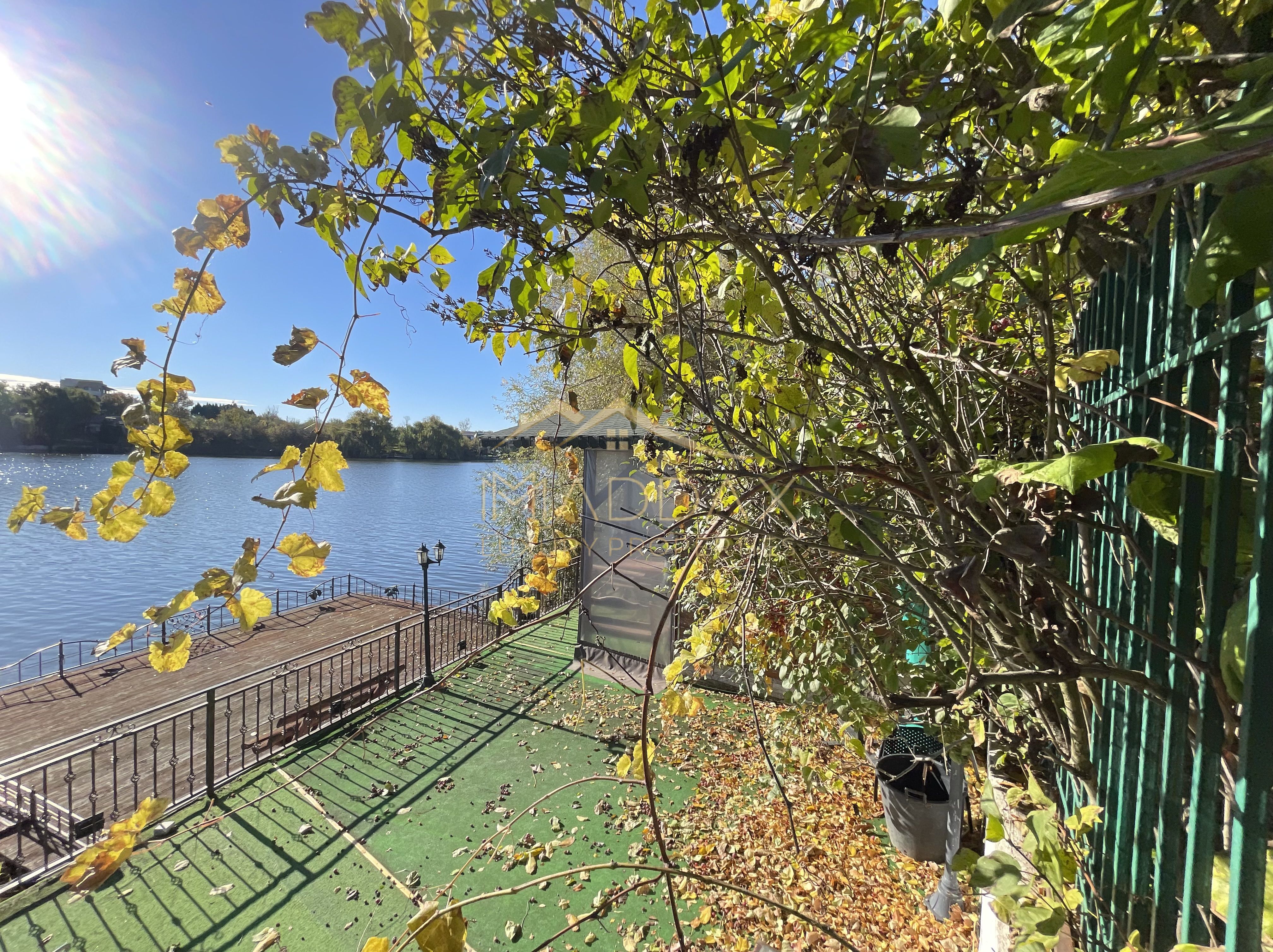 Vila 7 camere**Lake view**Ponton privat**Piscina**Teren 933 MP//Balotesti — fotografia 41