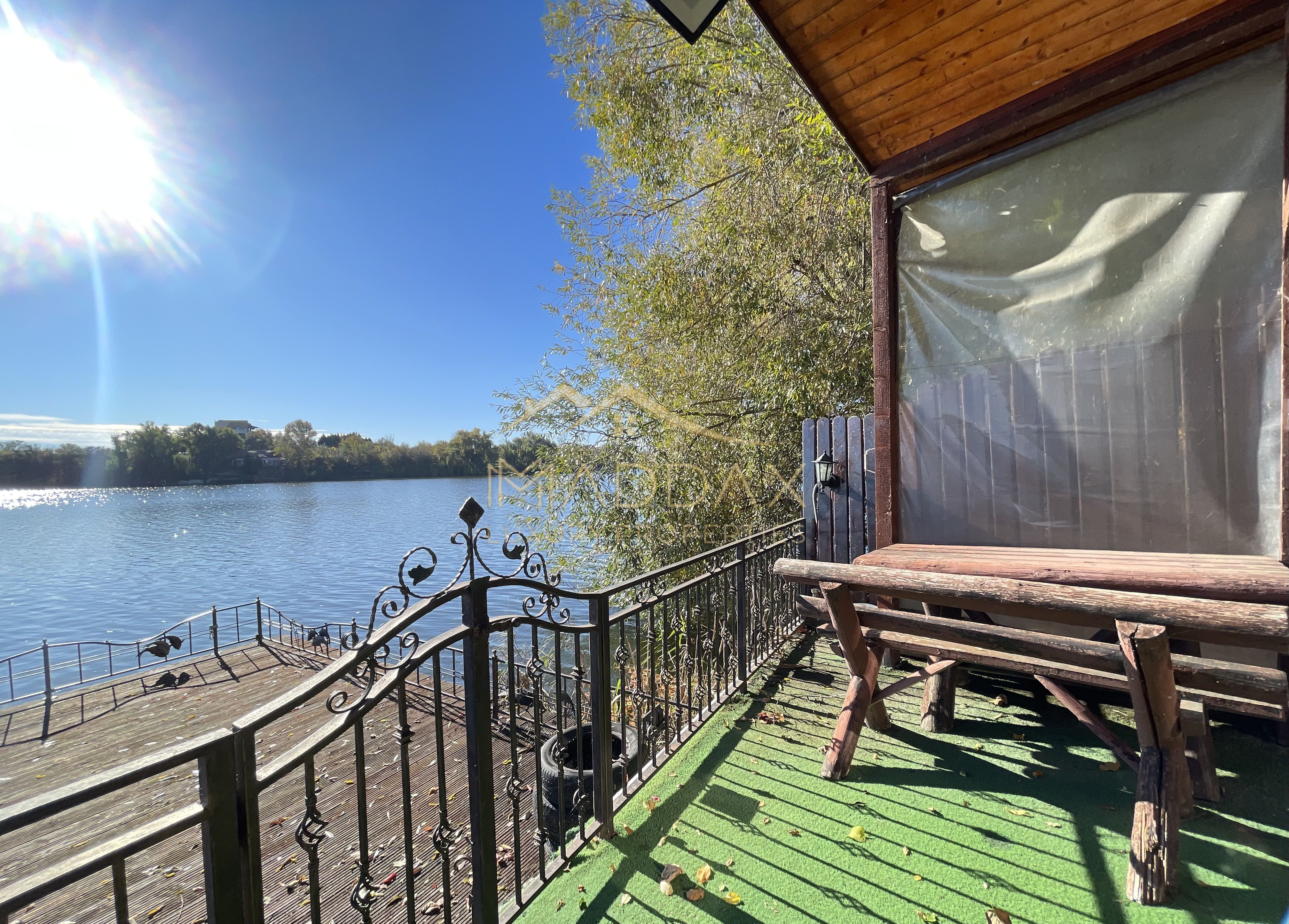 Vila 7 camere**Lake view**Ponton privat**Piscina**Teren 933 MP//Balotesti — fotografia 47