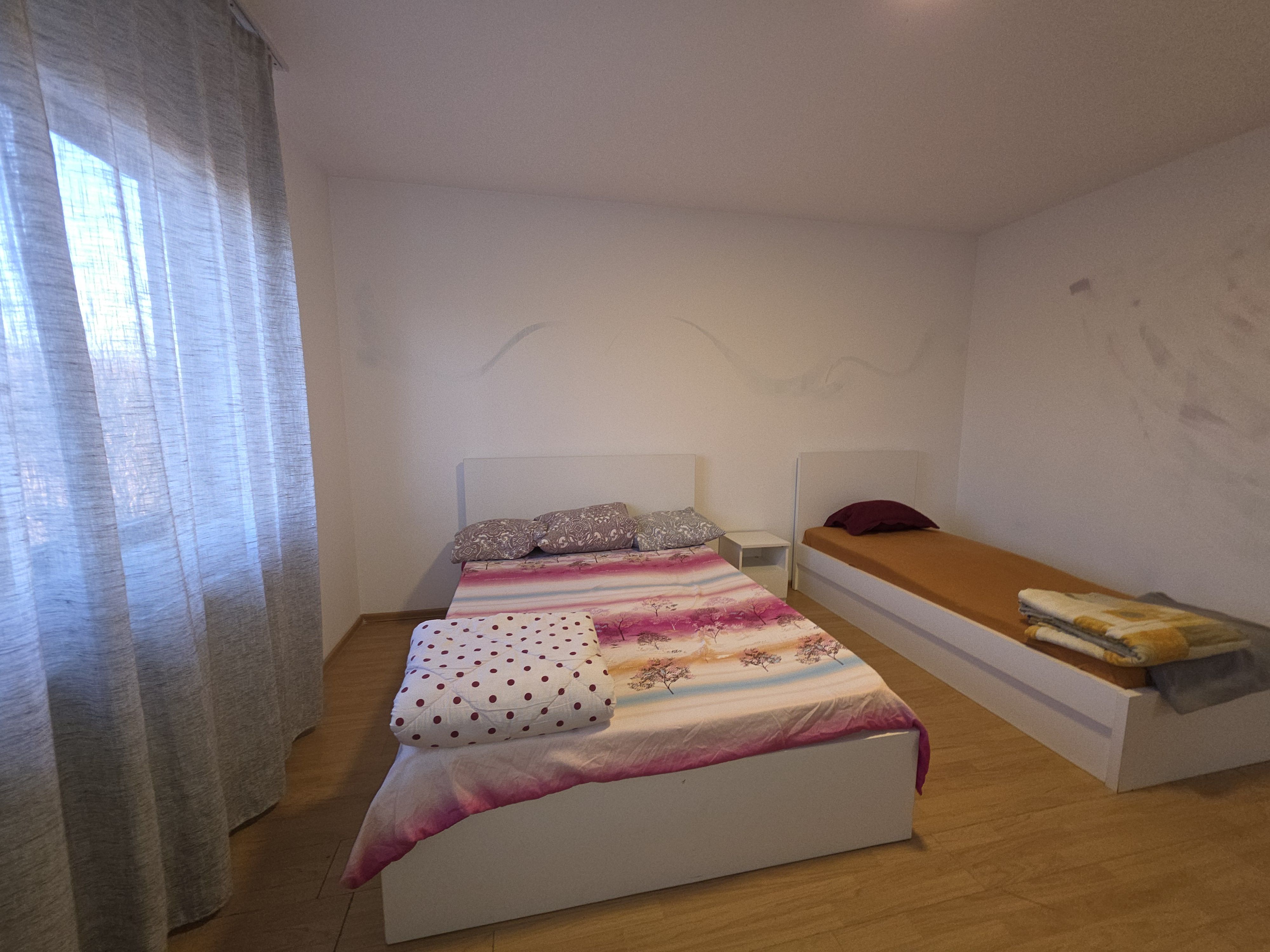 Vila individuala 4 camere I Stefanestii de jos I str Bisericii — fotografia 10