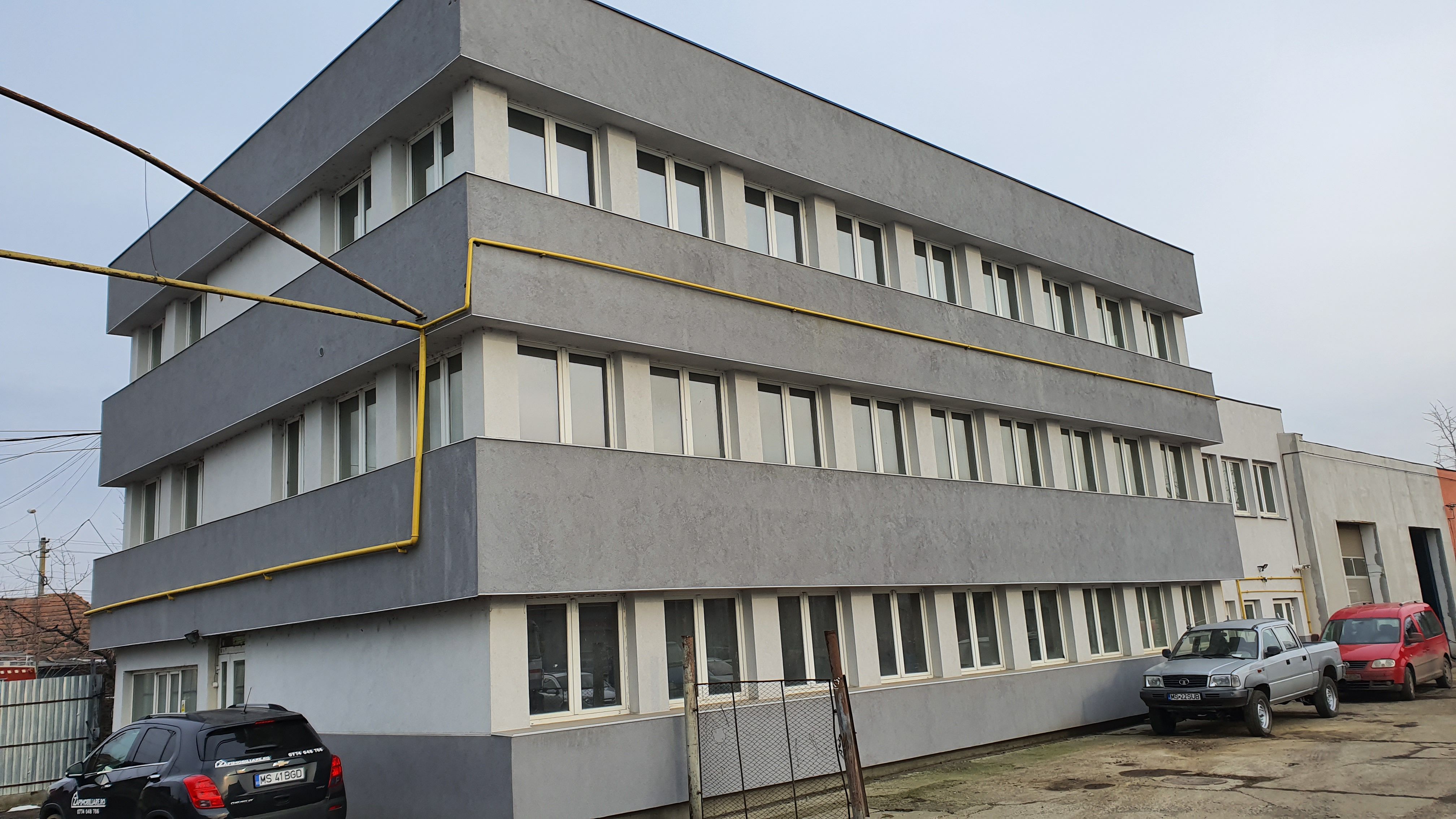 Spatii birouri,recent renovate si mobilate — fotografia 8