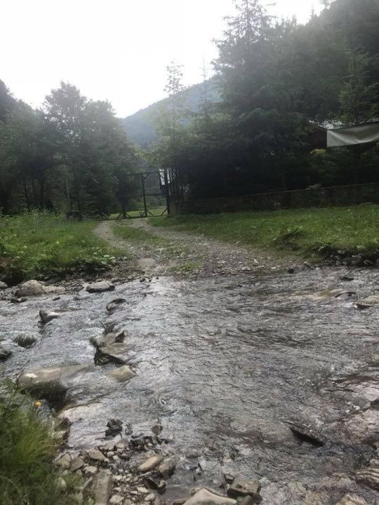 Pensiune montana cu 3200 mp teren in Bicaz, judet Neamt — fotografia 10