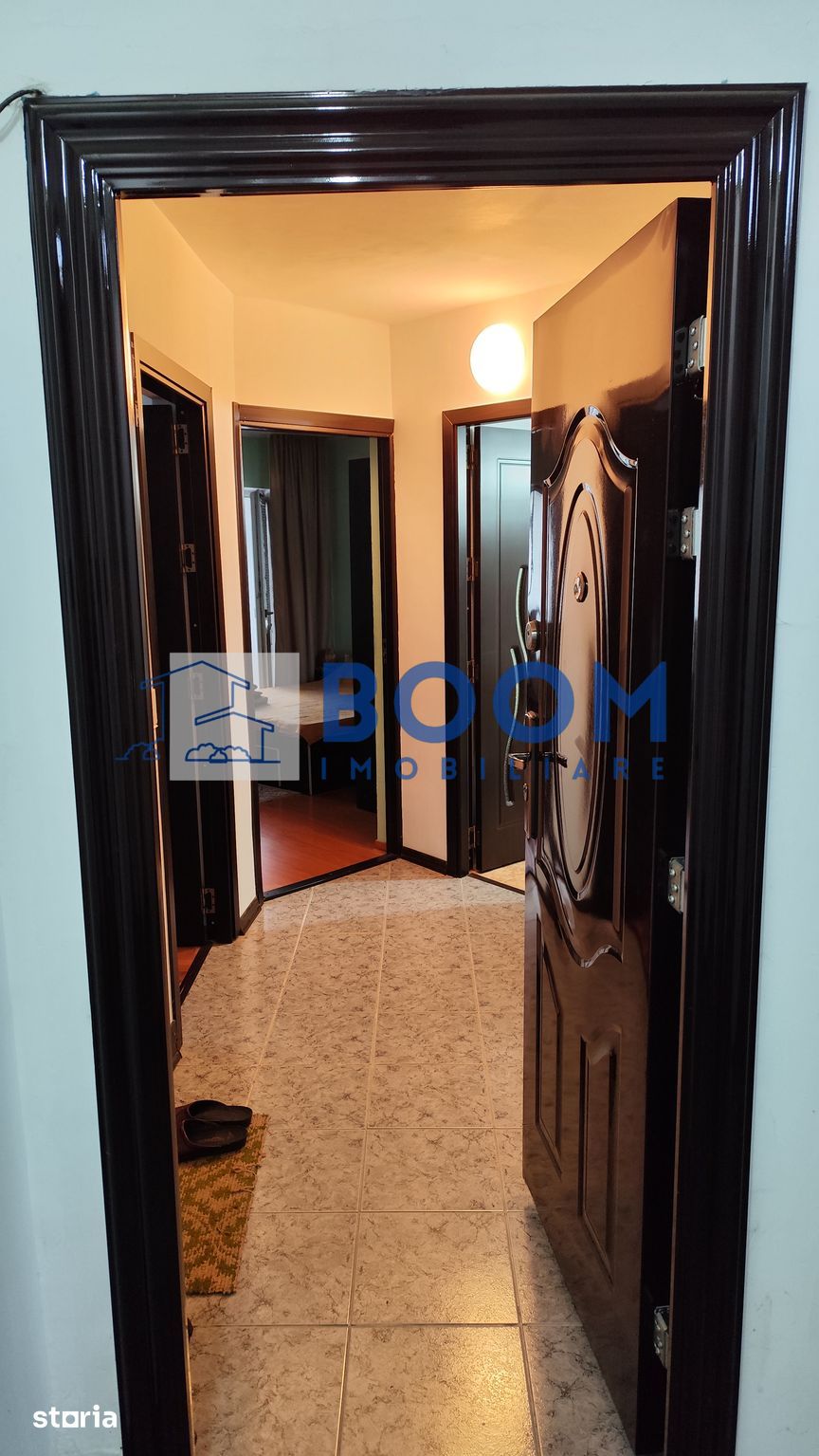 Apartament 3 camere Cina | Etaj 1 | Centrala proprie — fotografia 3
