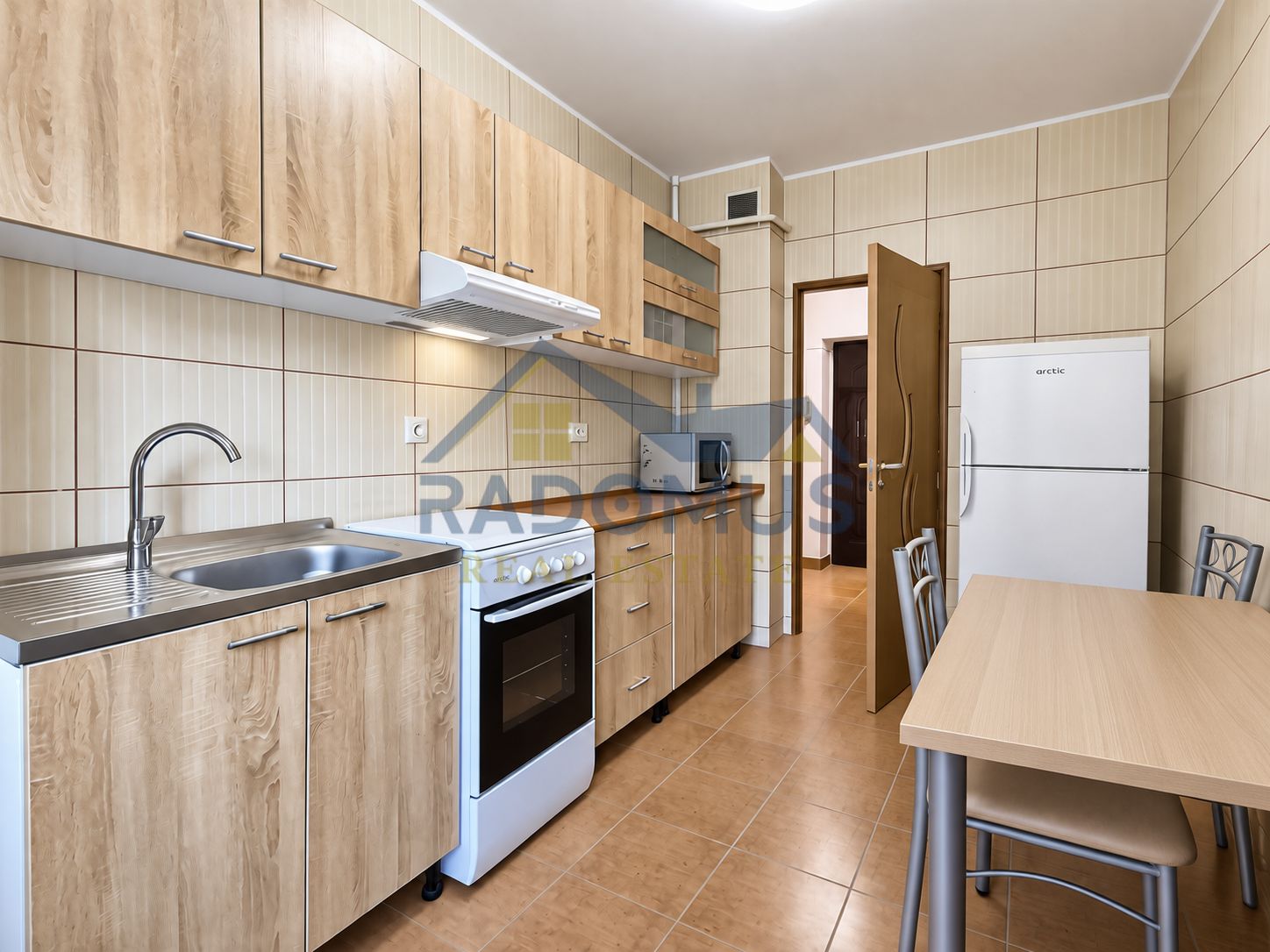 Ap. 2 camere | Ploiesti | Central | Etaj 1 | Lift | Renovat | 400€ — fotografia 8