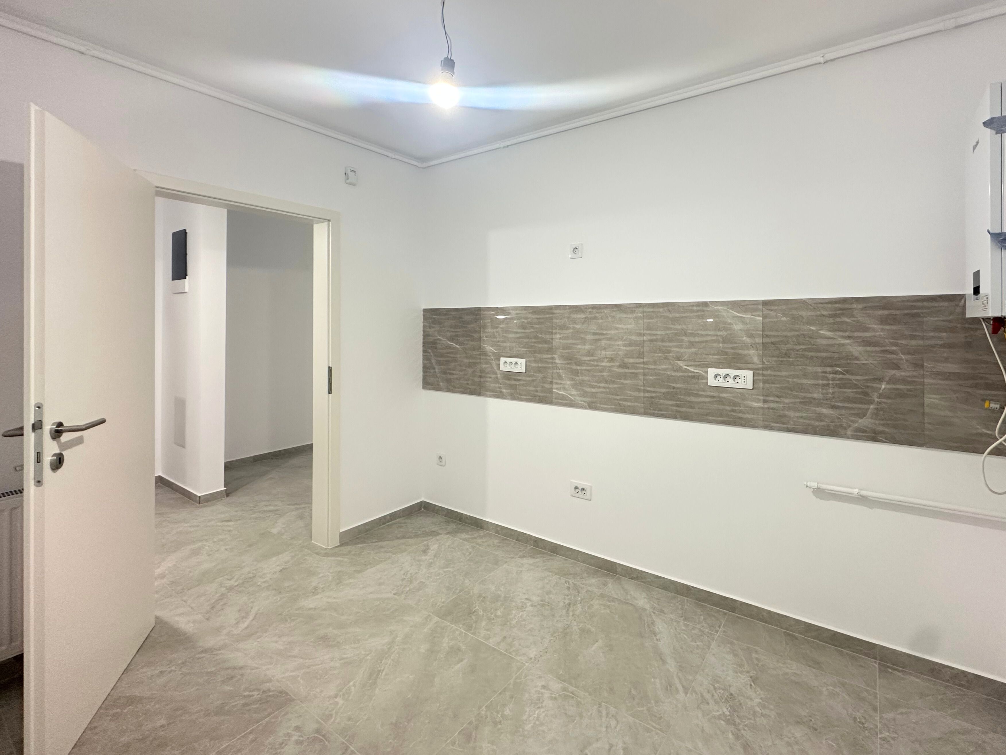 Inchiriere apartament nemobilat Casa Nobel Lângă Coresi — fotografia 14