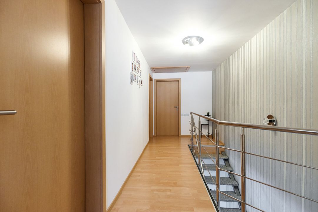 Eremia - Apartament 3 camere + studio | Scara interioara! — fotografia 13